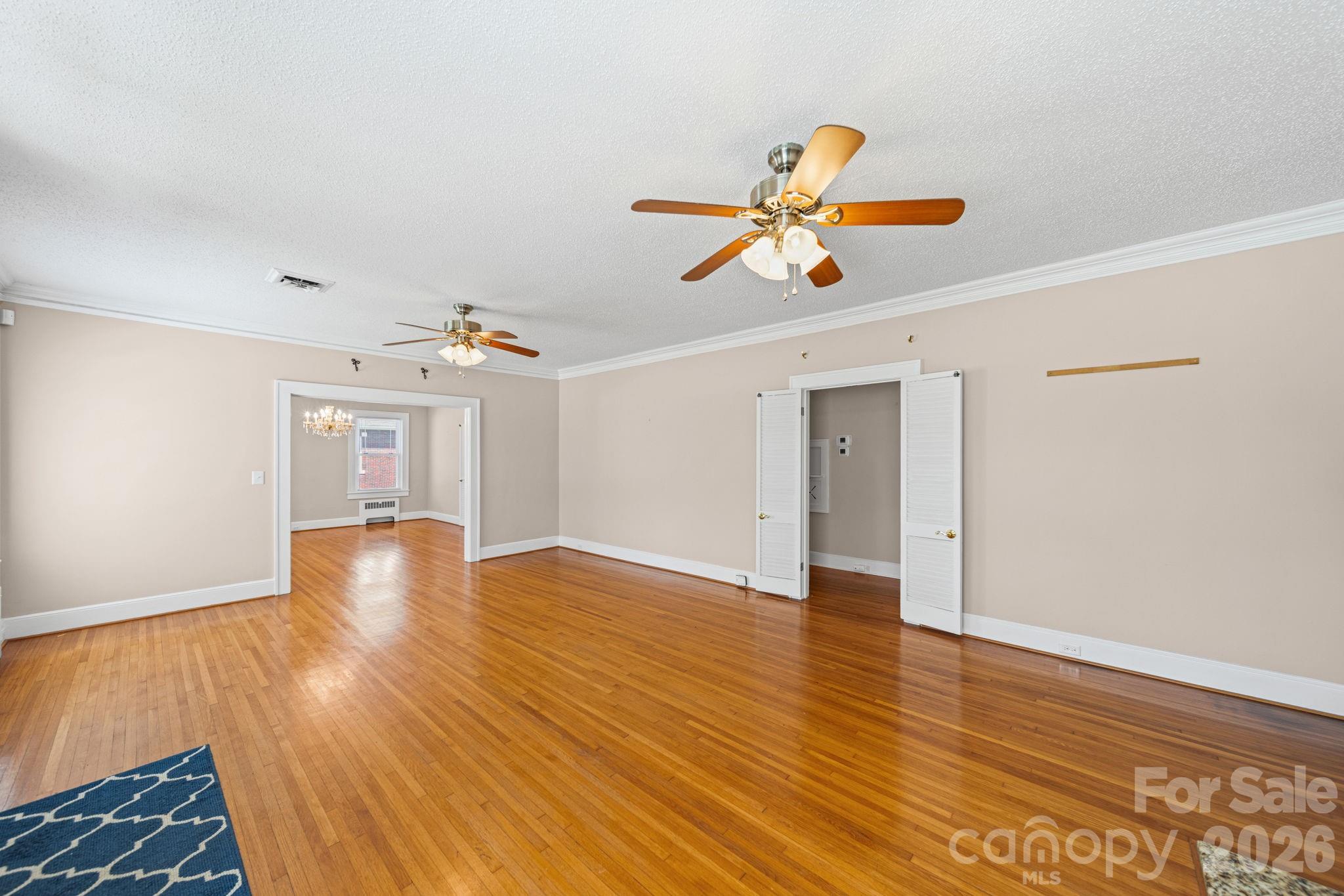 729 Montgomery Avenue Property Photo 17