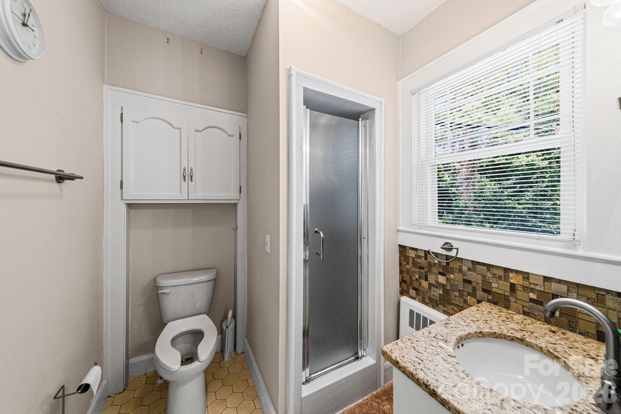 729 Montgomery Avenue Property Photo 34