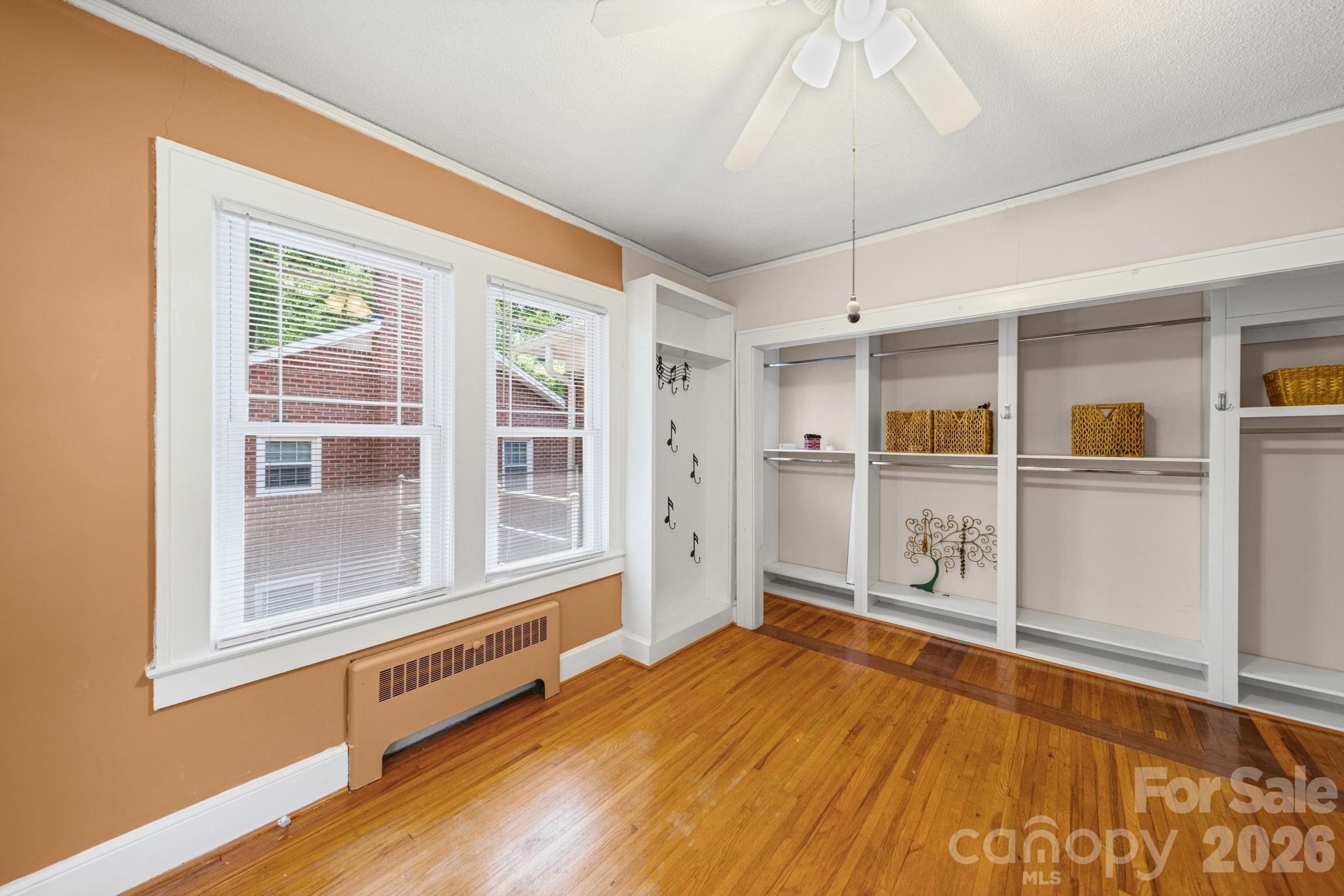 729 Montgomery Avenue Property Photo 37