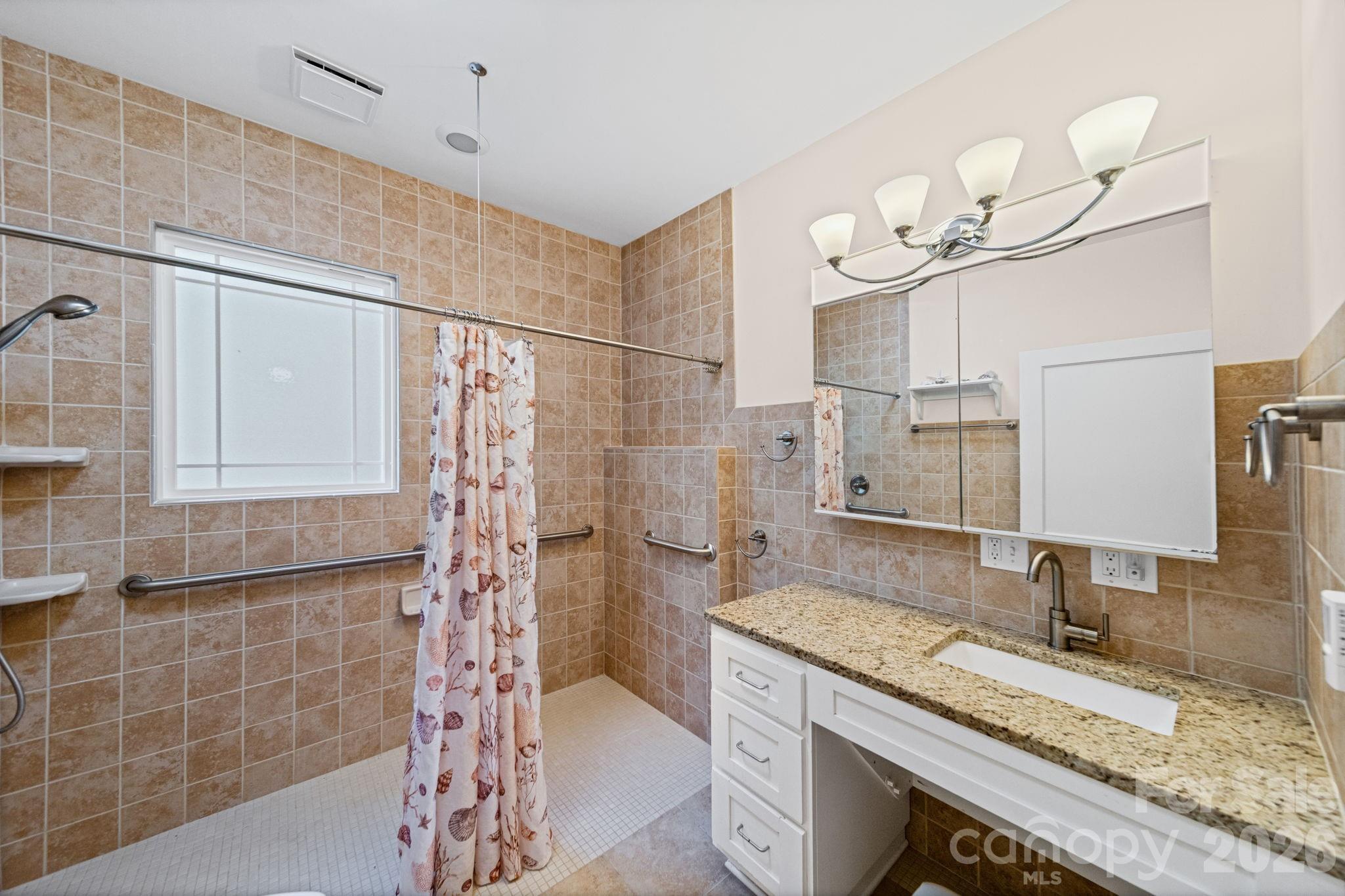 729 Montgomery Avenue Property Photo 38