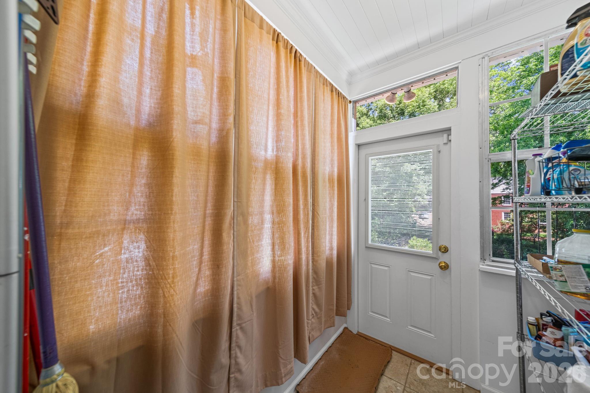 729 Montgomery Avenue Property Photo 41