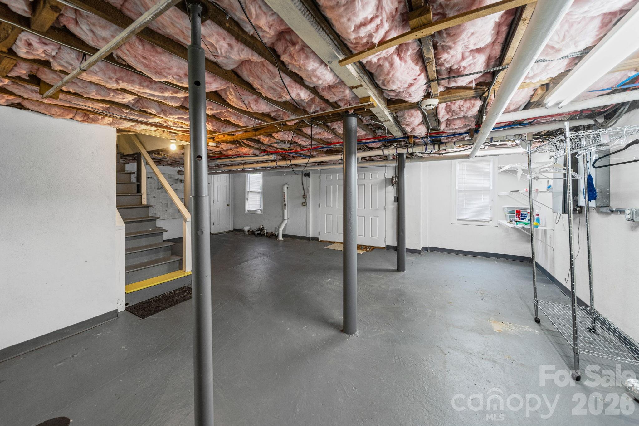 729 Montgomery Avenue Property Photo 45