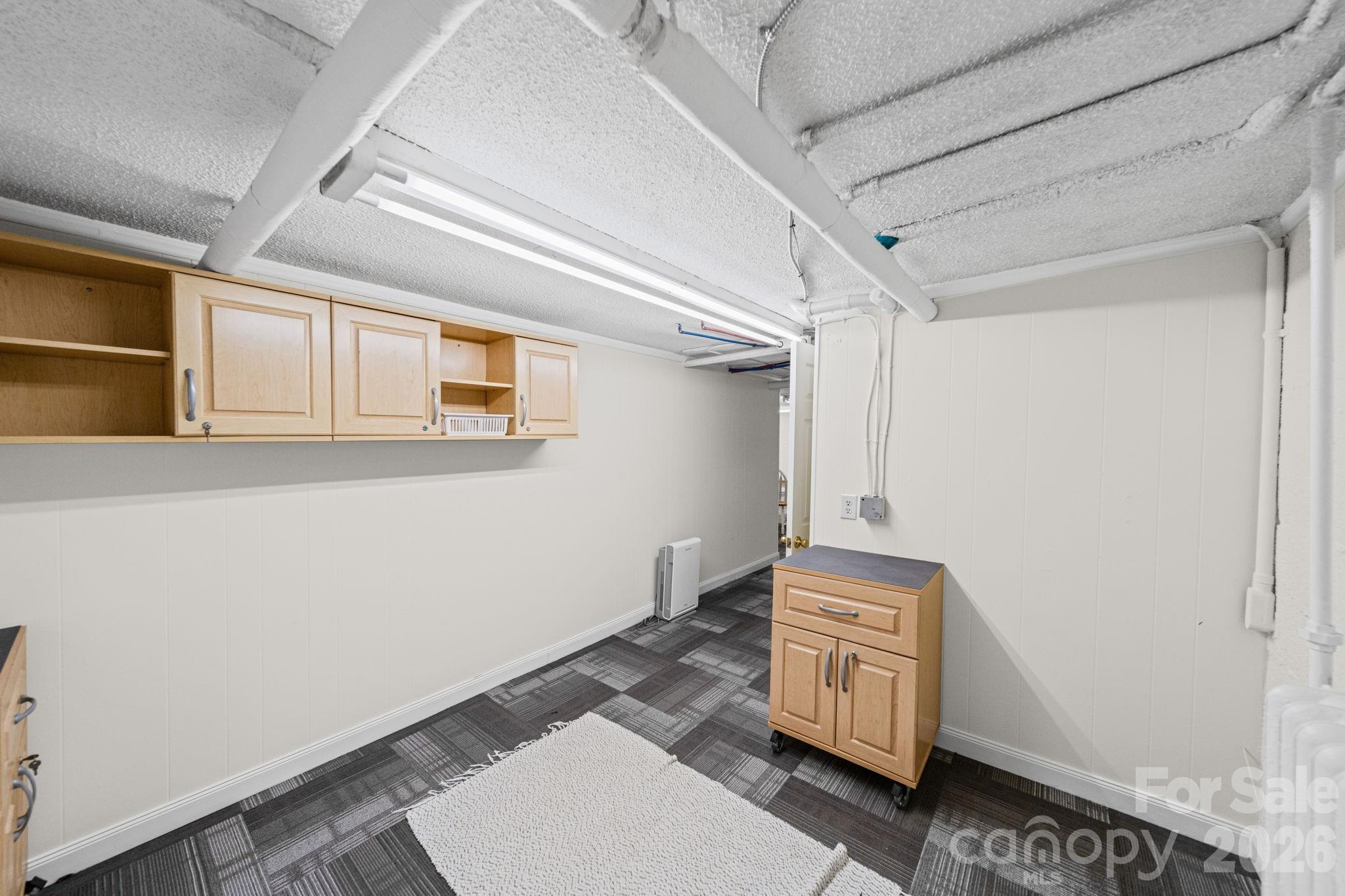 729 Montgomery Avenue Property Photo 48