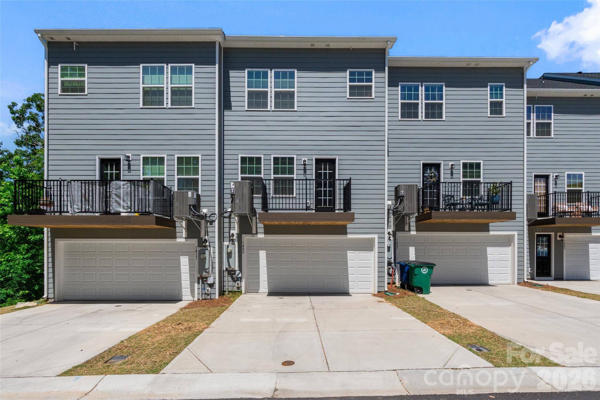 1409 May Apple Drive Property Photo 34