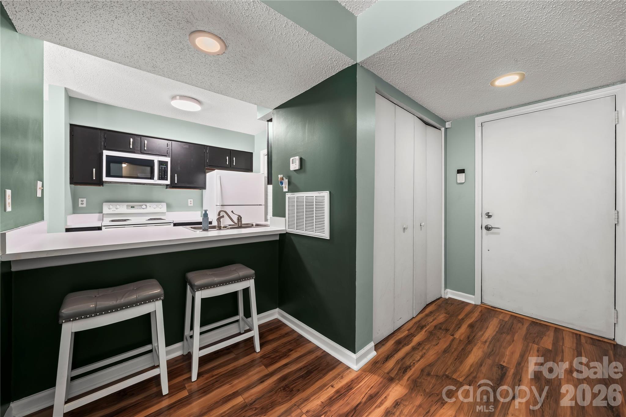 11066 Harrowfield Road Property Photo 4