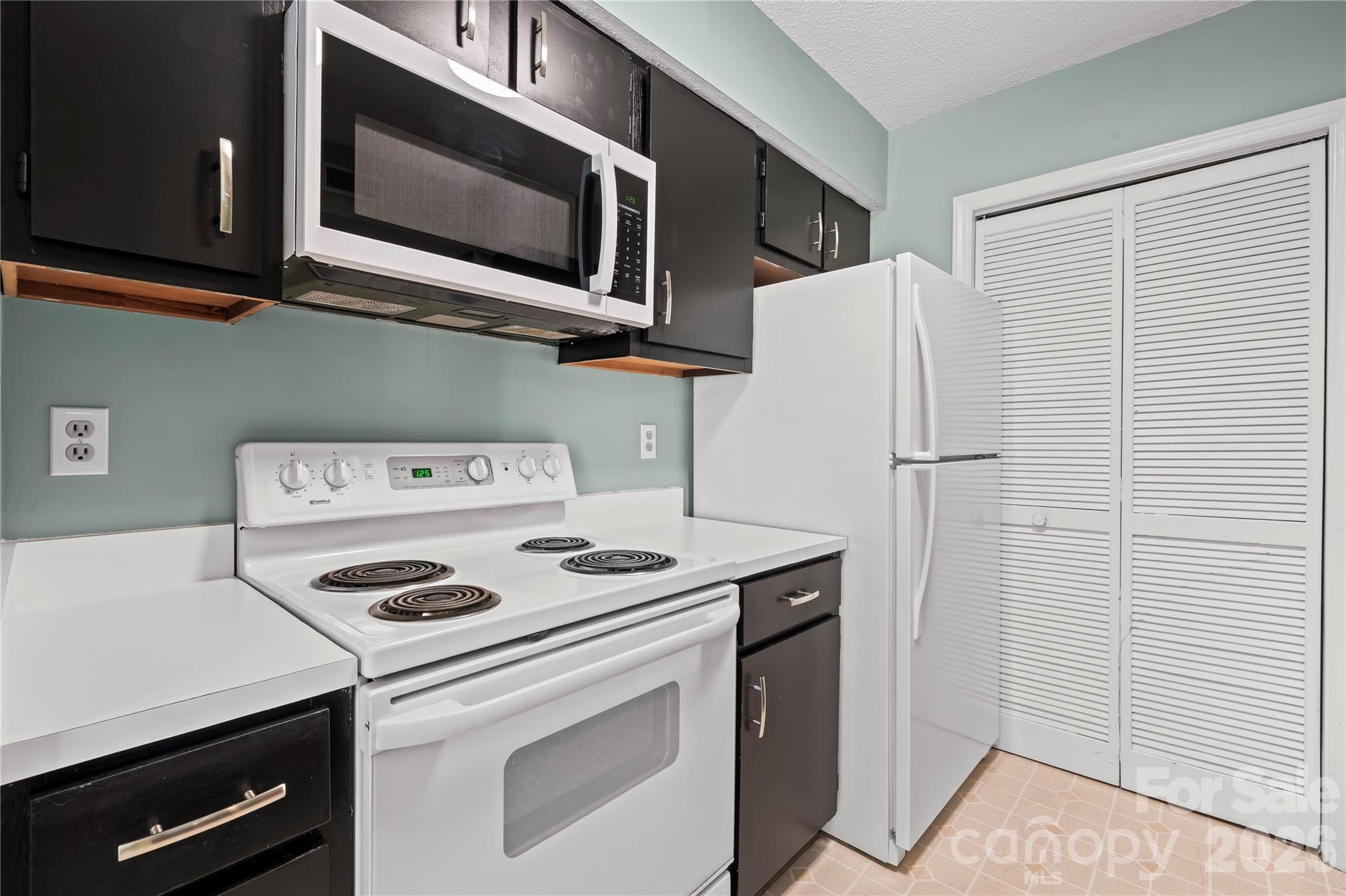 11066 Harrowfield Road Property Photo 14
