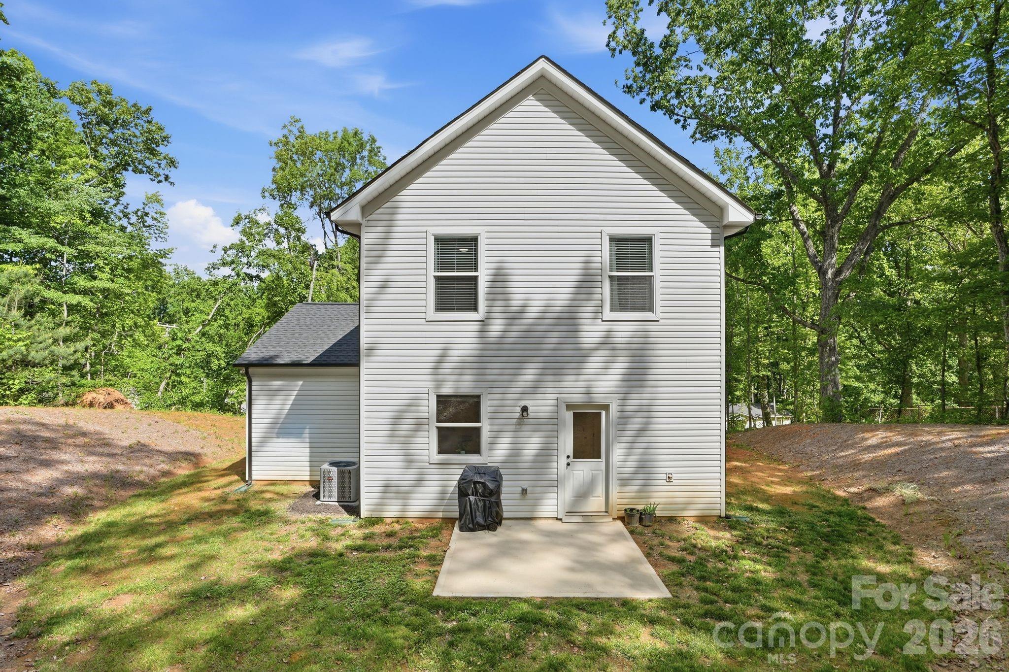 403 Sunset Drive Property Photo 24