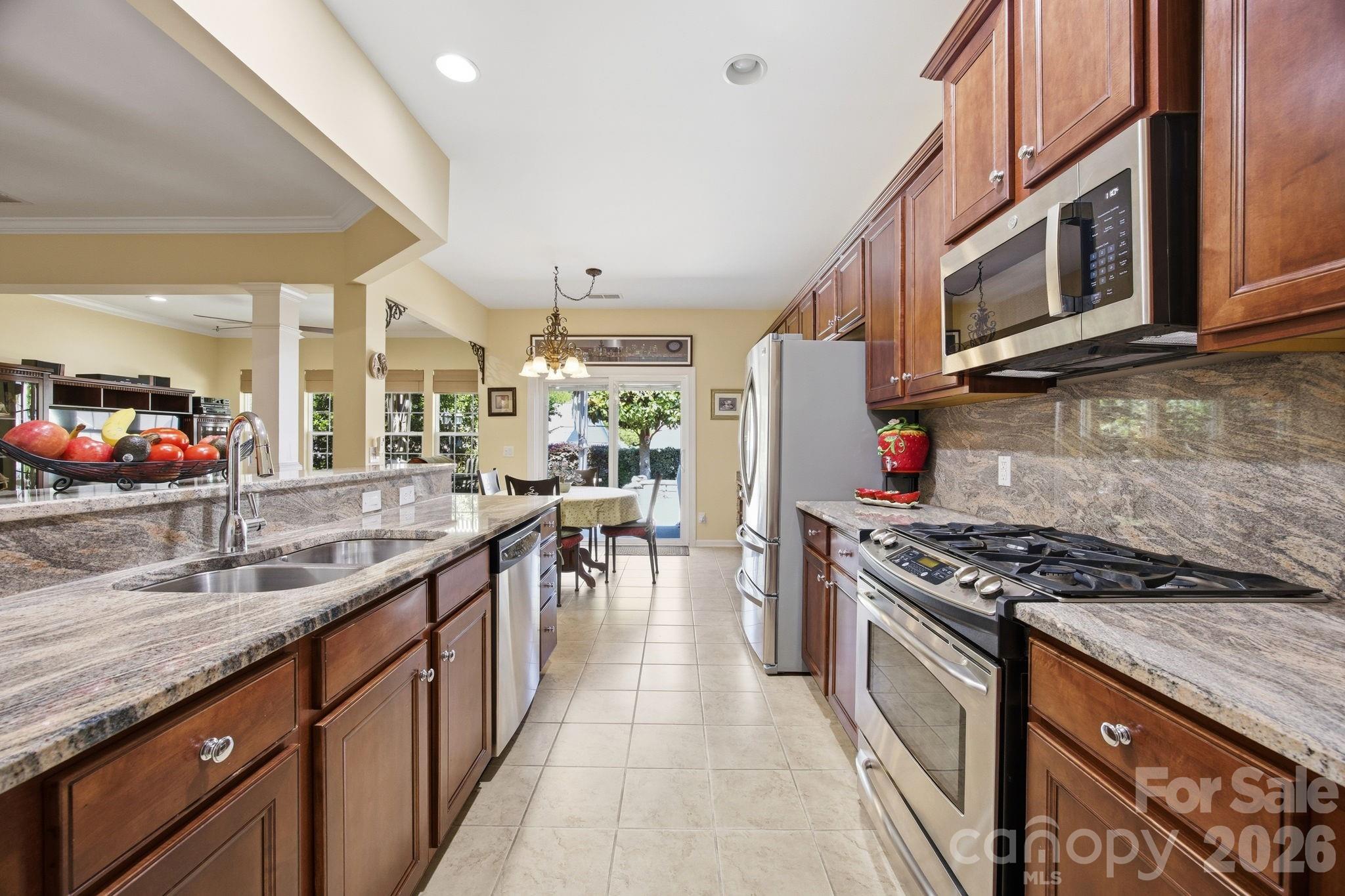 23119 Kingfisher Drive Property Photo 11