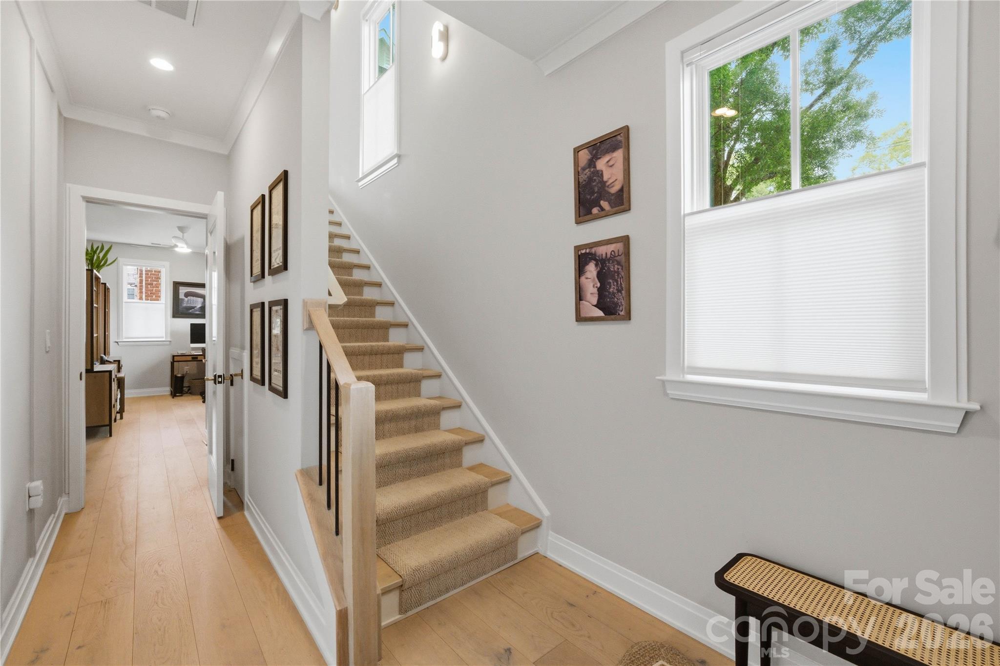 3060 Selwyn Avenue Property Photo 6