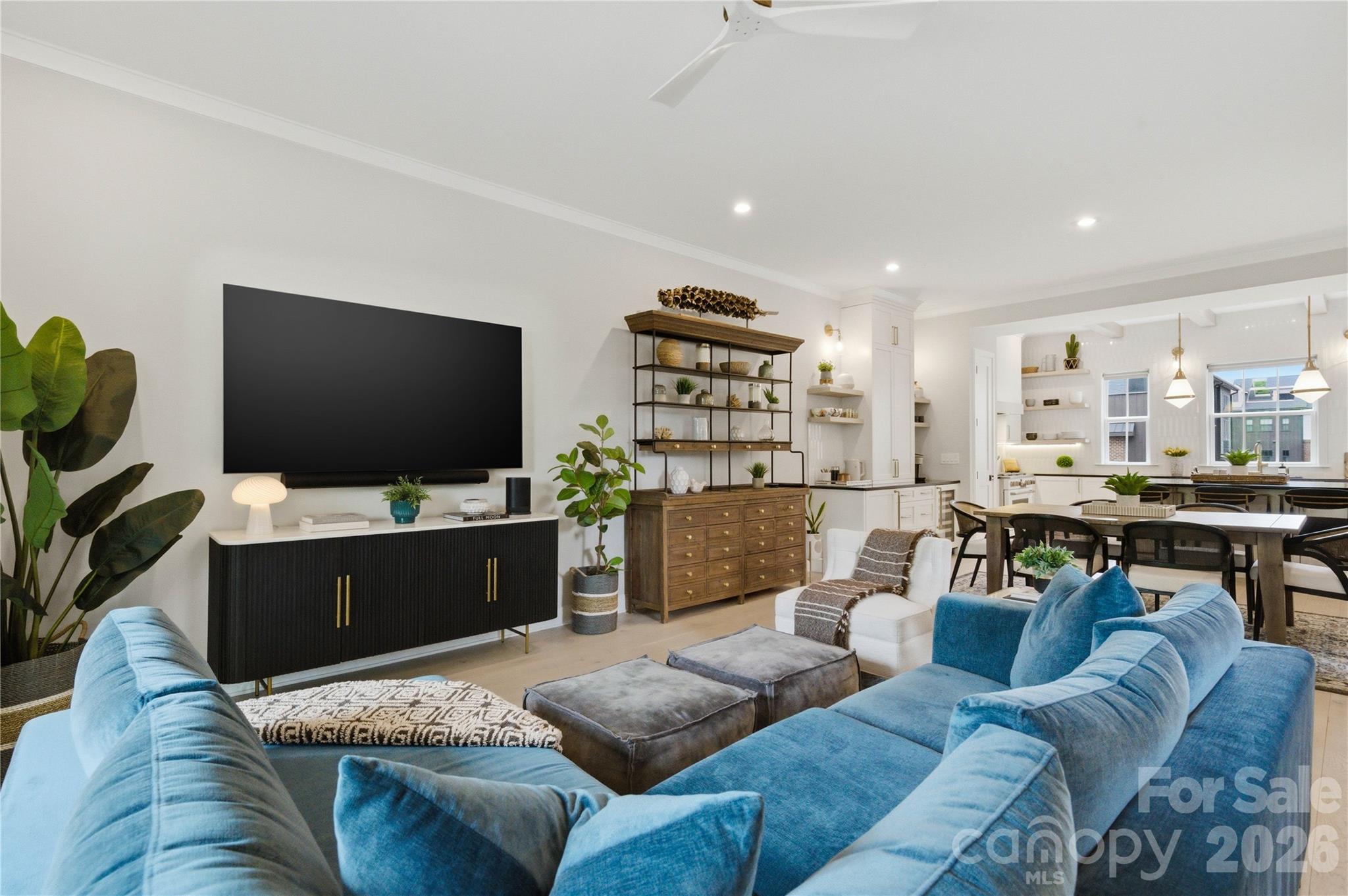 3060 Selwyn Avenue Property Photo 23