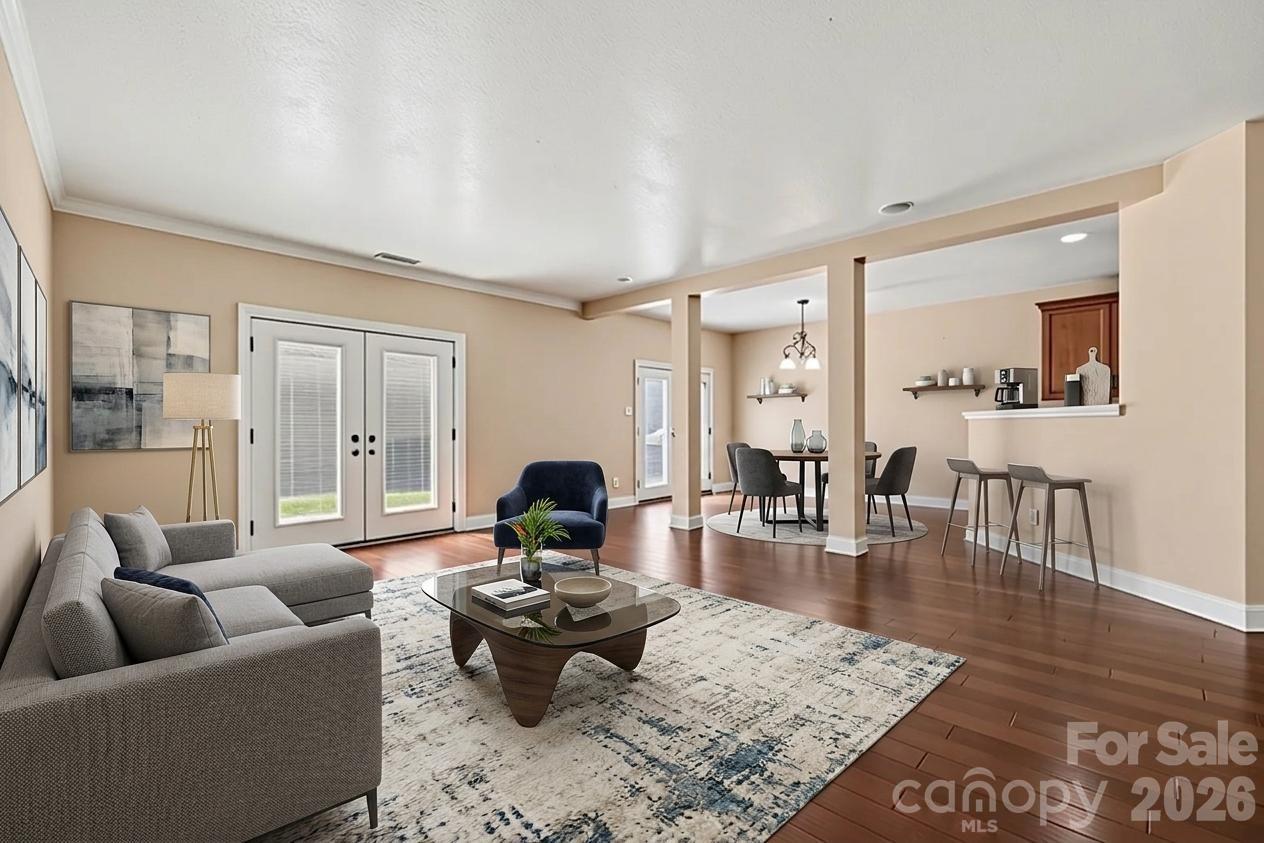 3425 Pikes Peak Drive Property Photo 9