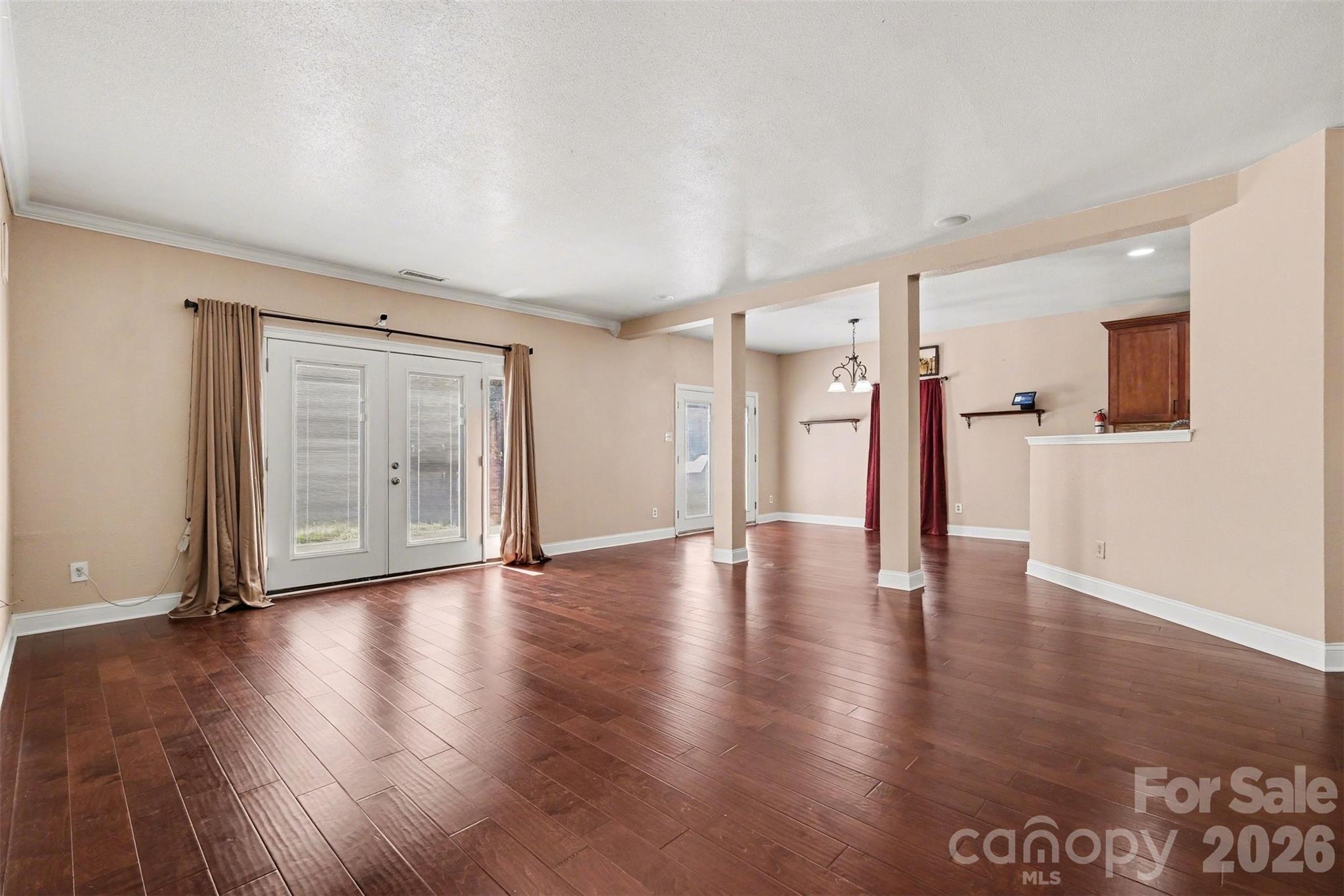3425 Pikes Peak Drive Property Photo 10