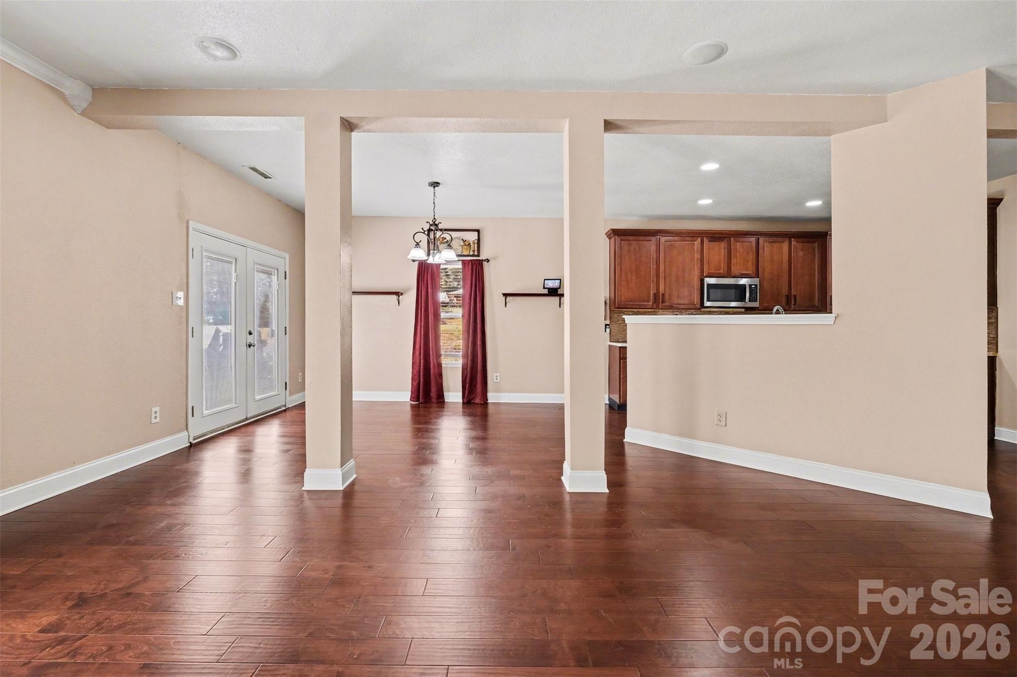3425 Pikes Peak Drive Property Photo 11