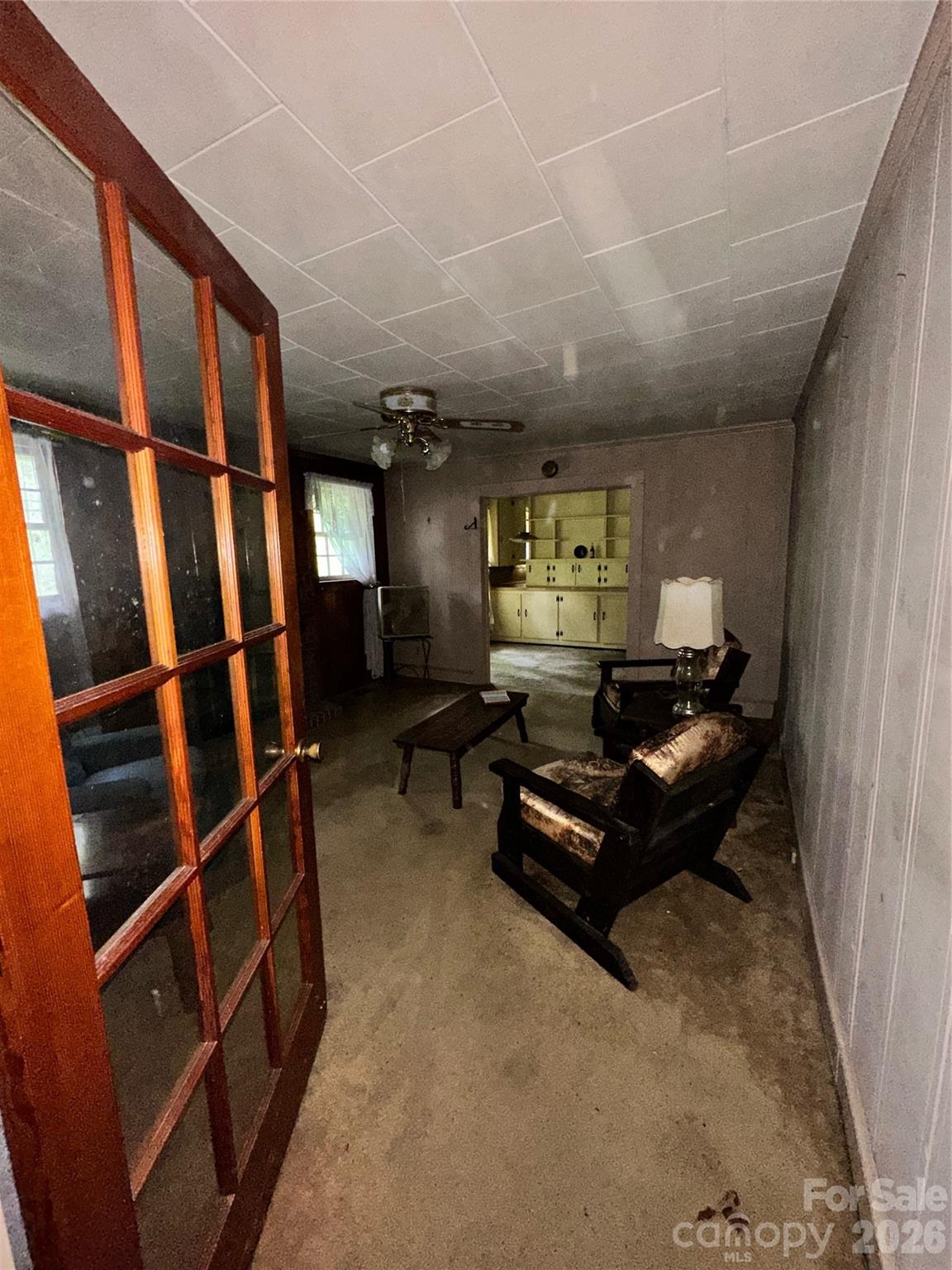 1611 W Fifth Avenue Property Photo 3