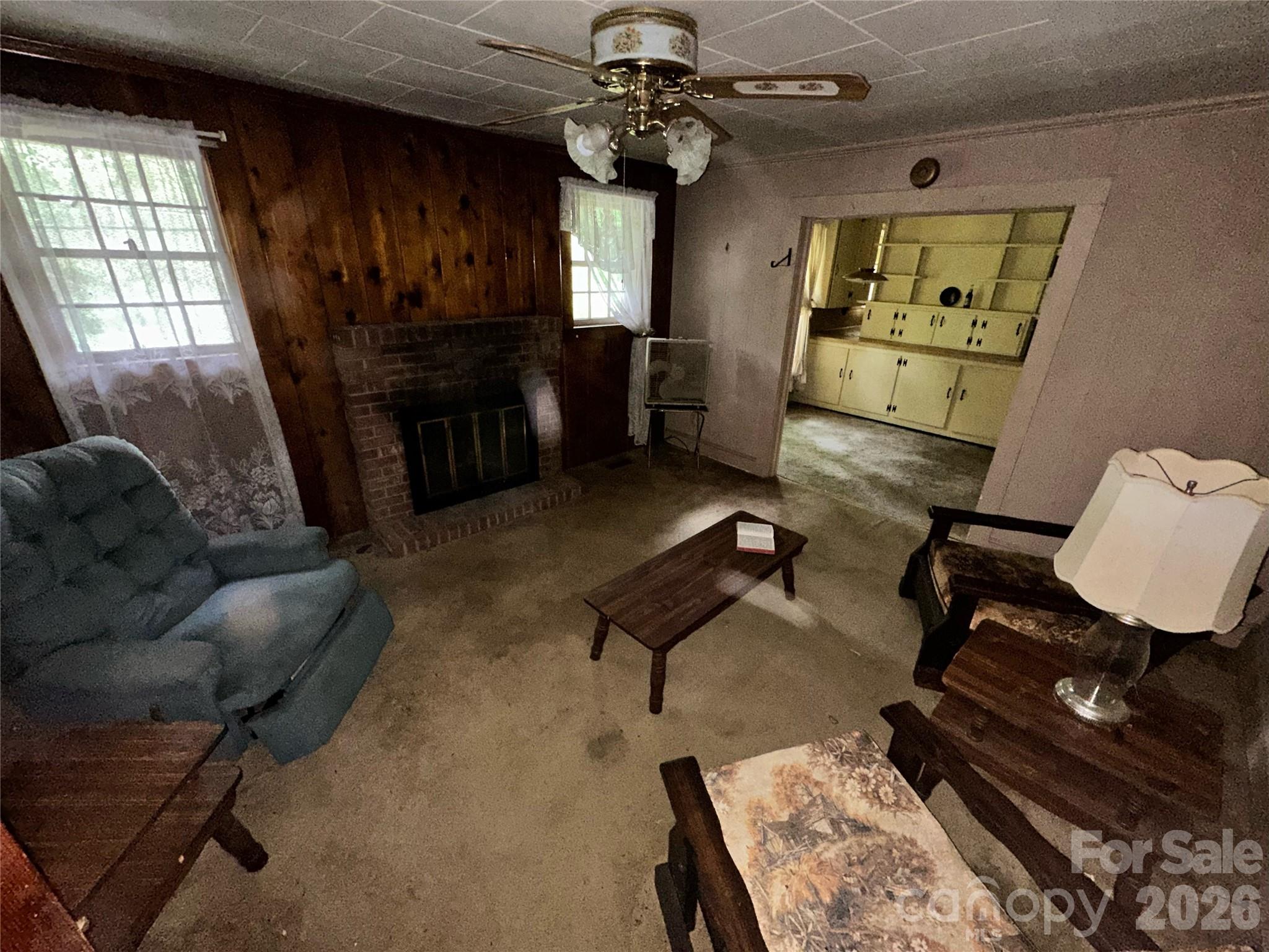 1611 W Fifth Avenue Property Photo 6