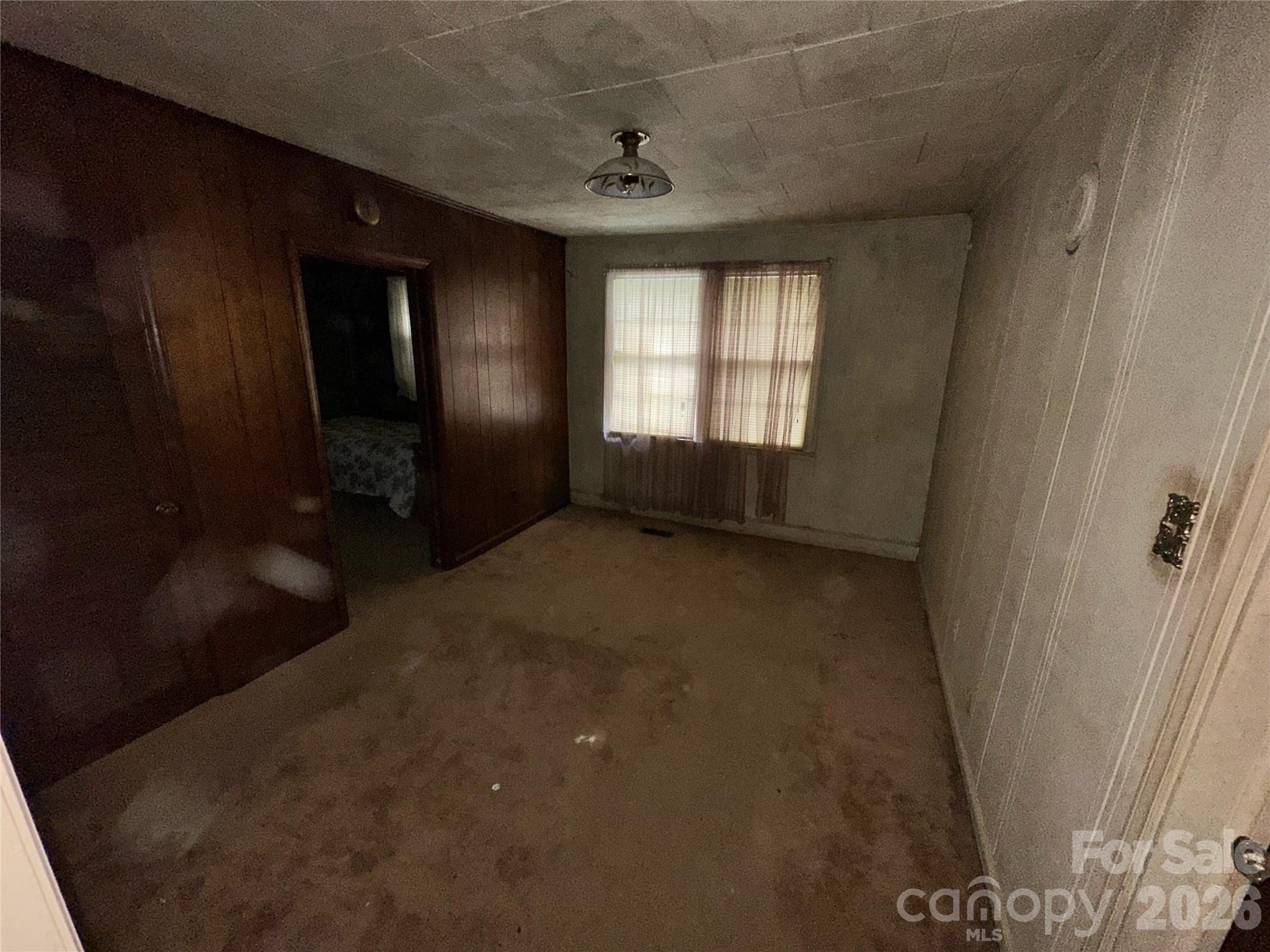 1611 W Fifth Avenue Property Photo 8