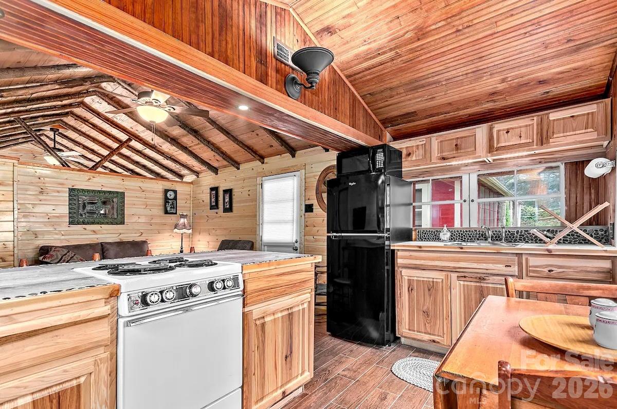 72 Chestnut Hill Road Property Photo 39