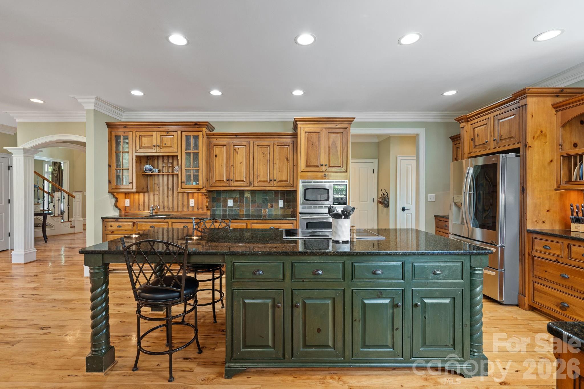 7601 Crossing Ridge Drive Property Photo 14