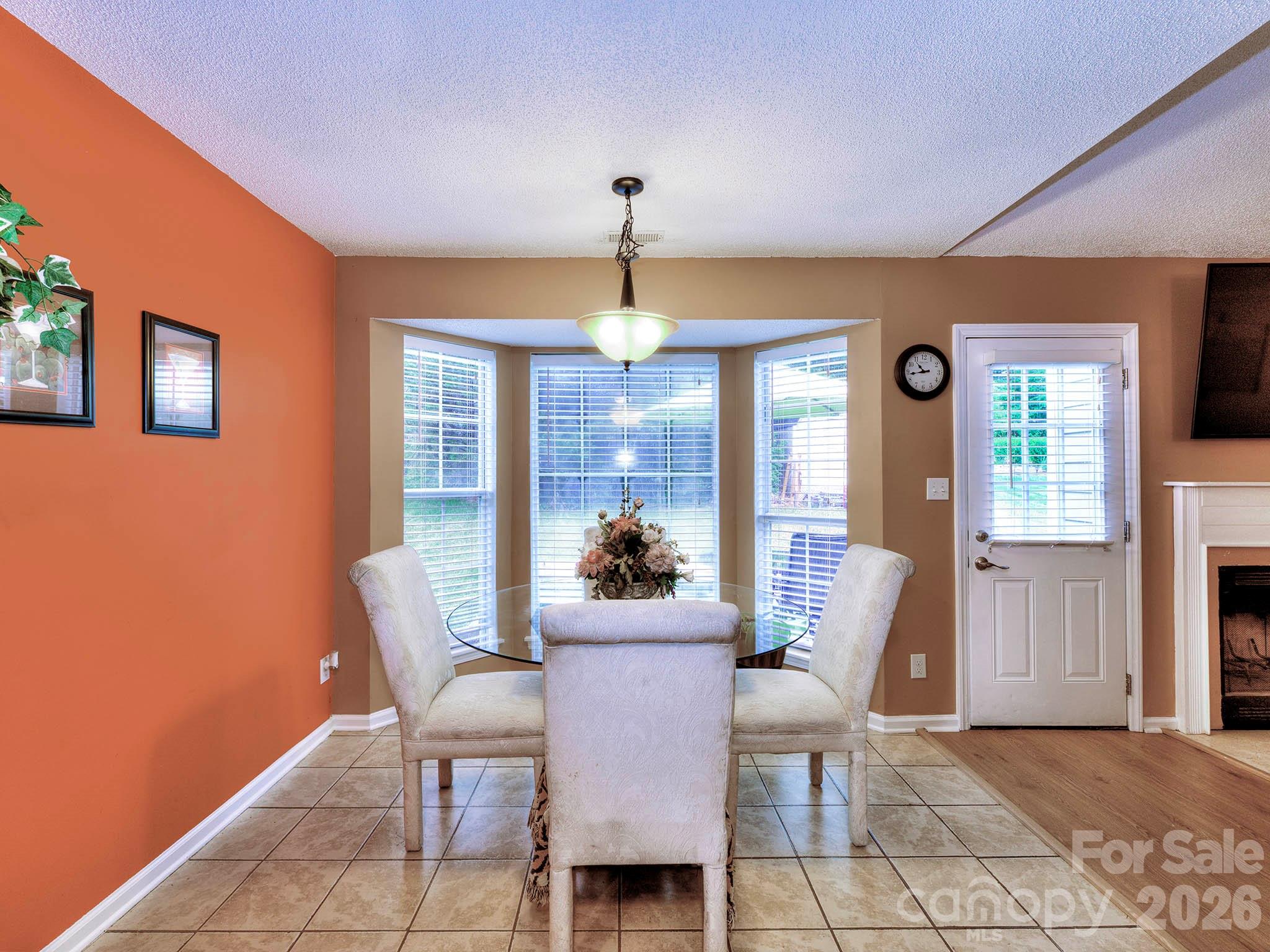 3102 Mintleaf Drive Property Photo 9