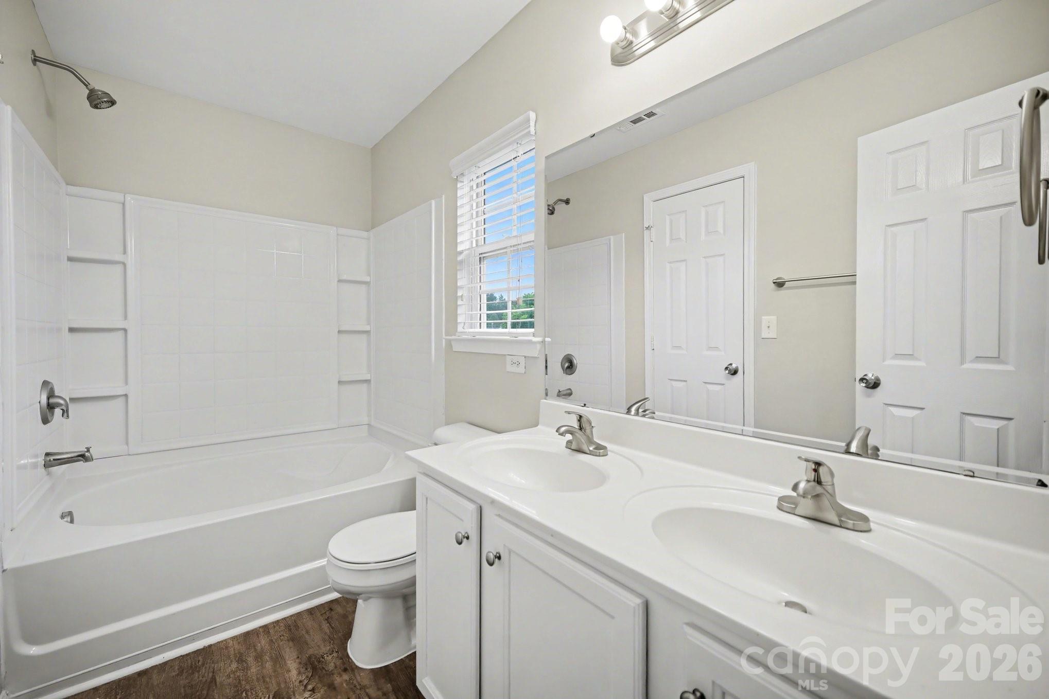 7916 Mcgarry Trail Property Photo 13