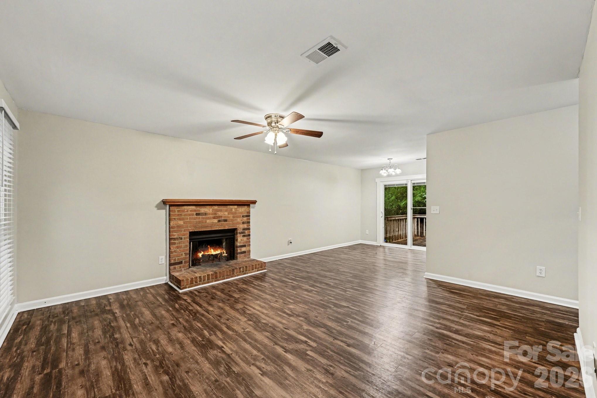 8800 Royal Scot Lane Property Photo 3