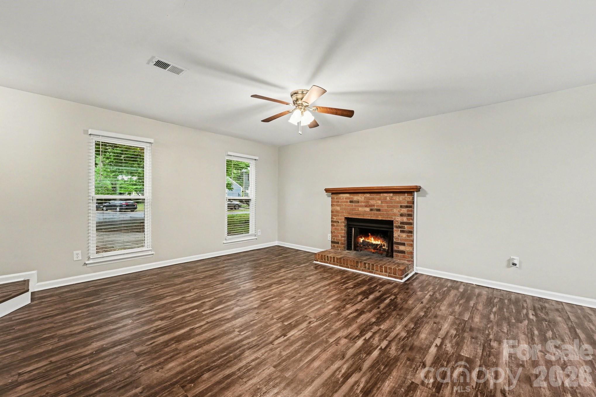 8800 Royal Scot Lane Property Photo 5