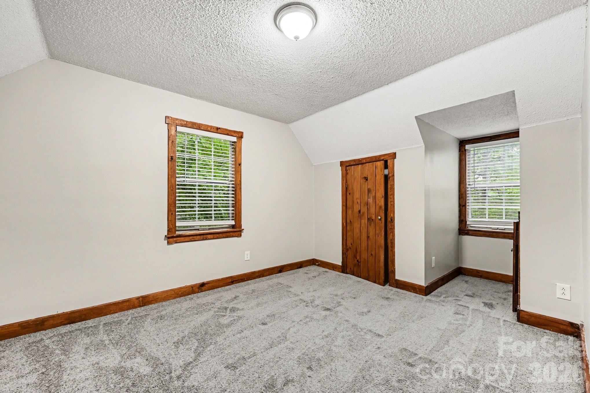 8800 Royal Scot Lane Property Photo 16