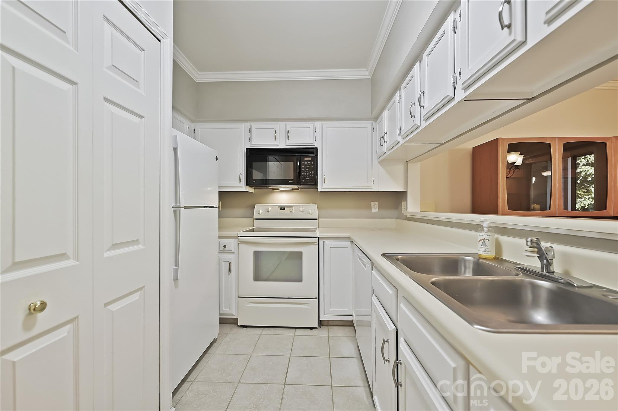 19901 Henderson Road C Property Photo 17