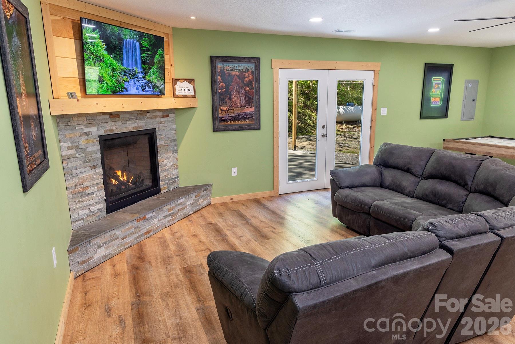 95 Lasso Lane Property Photo 8