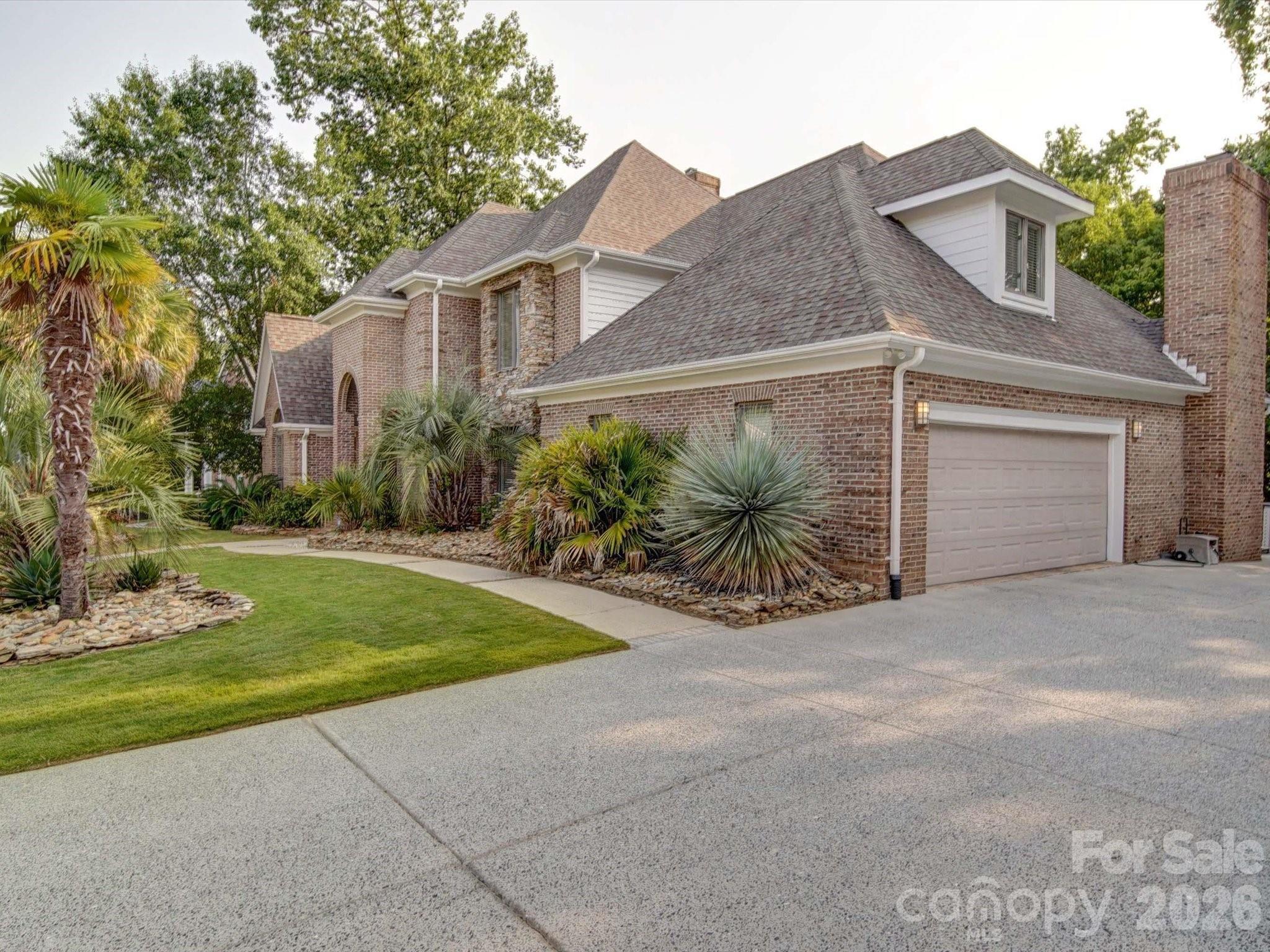 15708 Eagleview Drive Property Photo 2