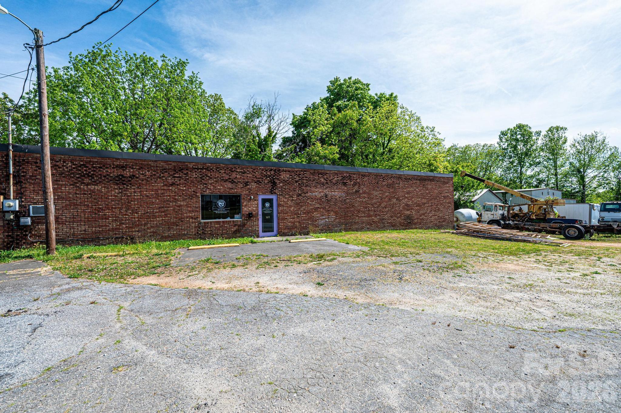 304 Virginia Street Property Photo 4