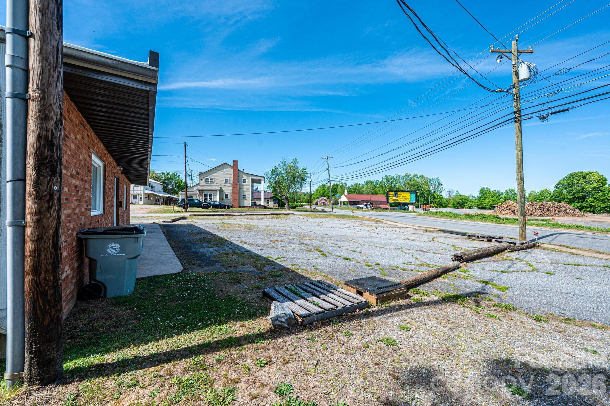 304 Virginia Street Property Photo 8