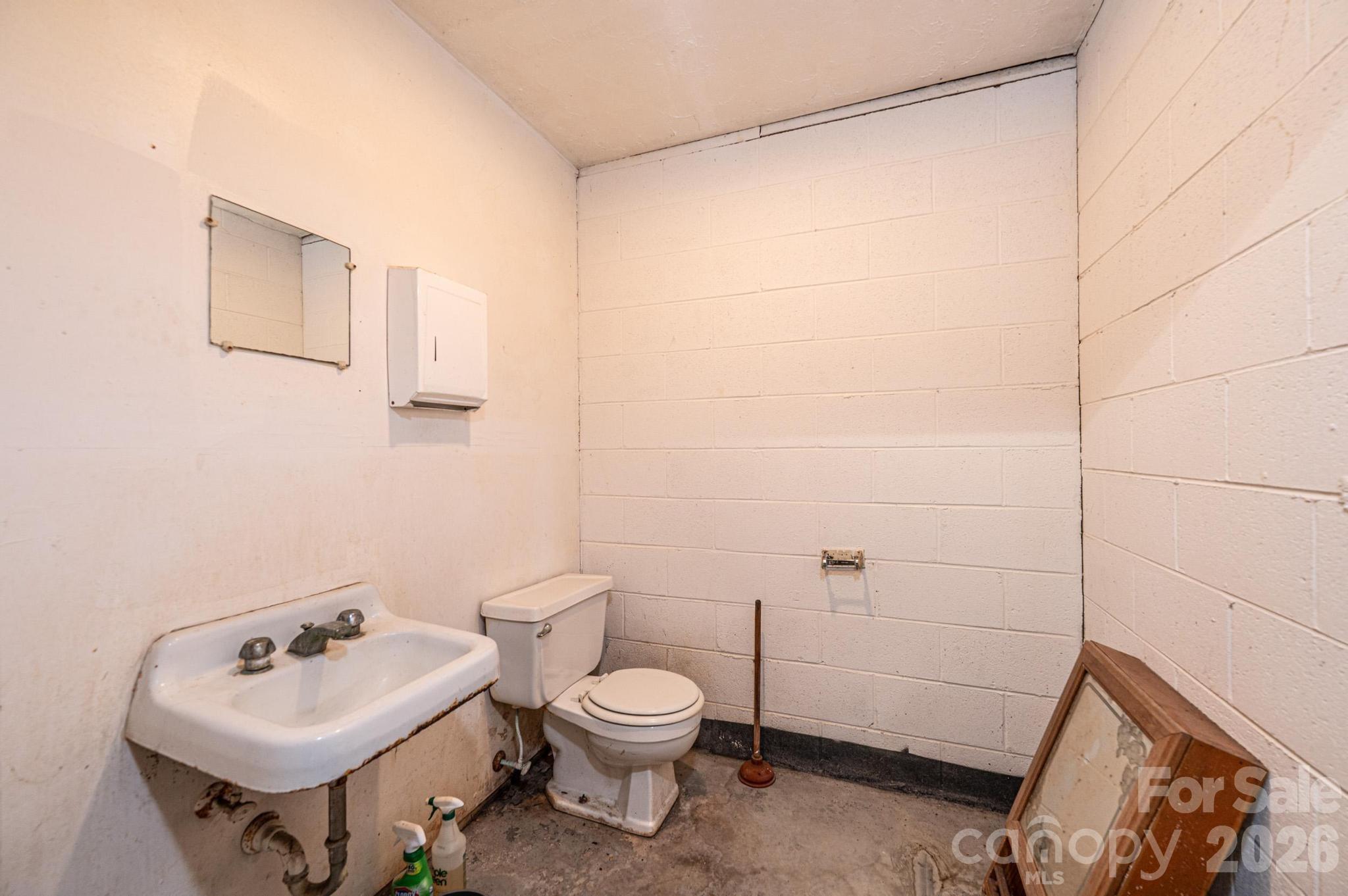 304 Virginia Street Property Photo 25