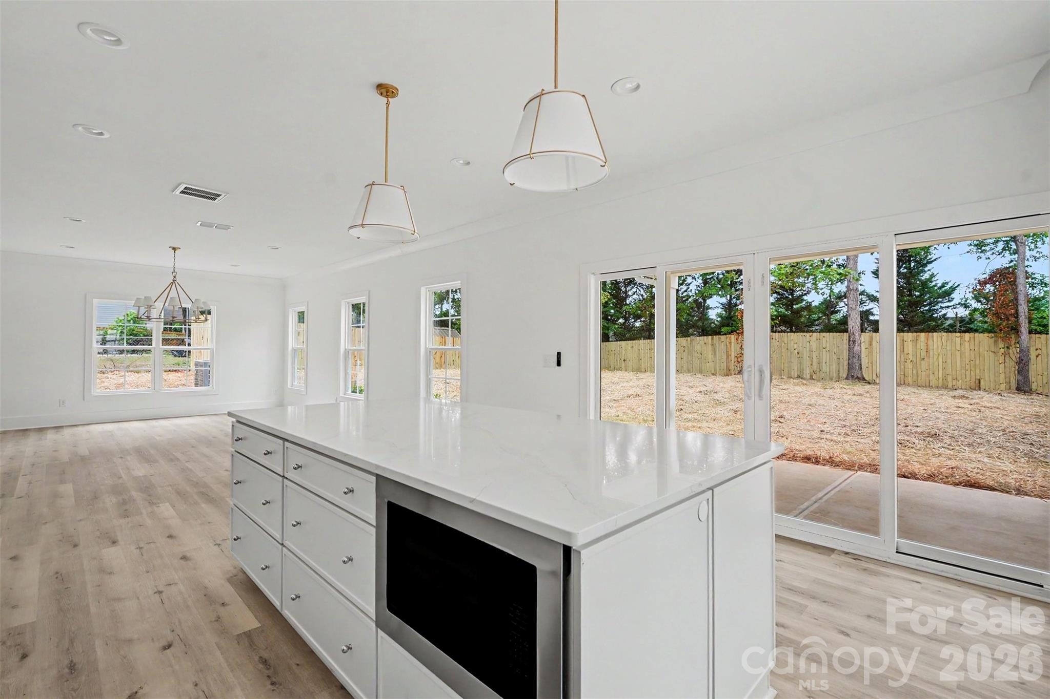 7925 Large Oak Lane Property Photo 10