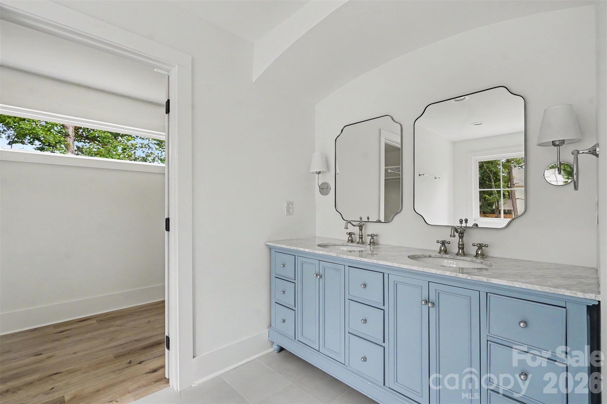7925 Large Oak Lane Property Photo 14