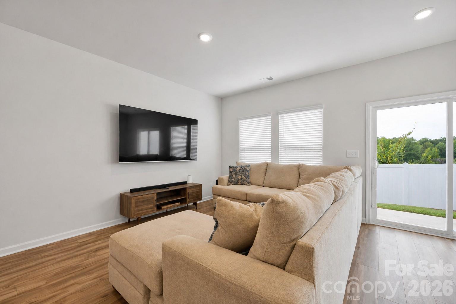 1021 Plumcrest Drive Property Photo 8