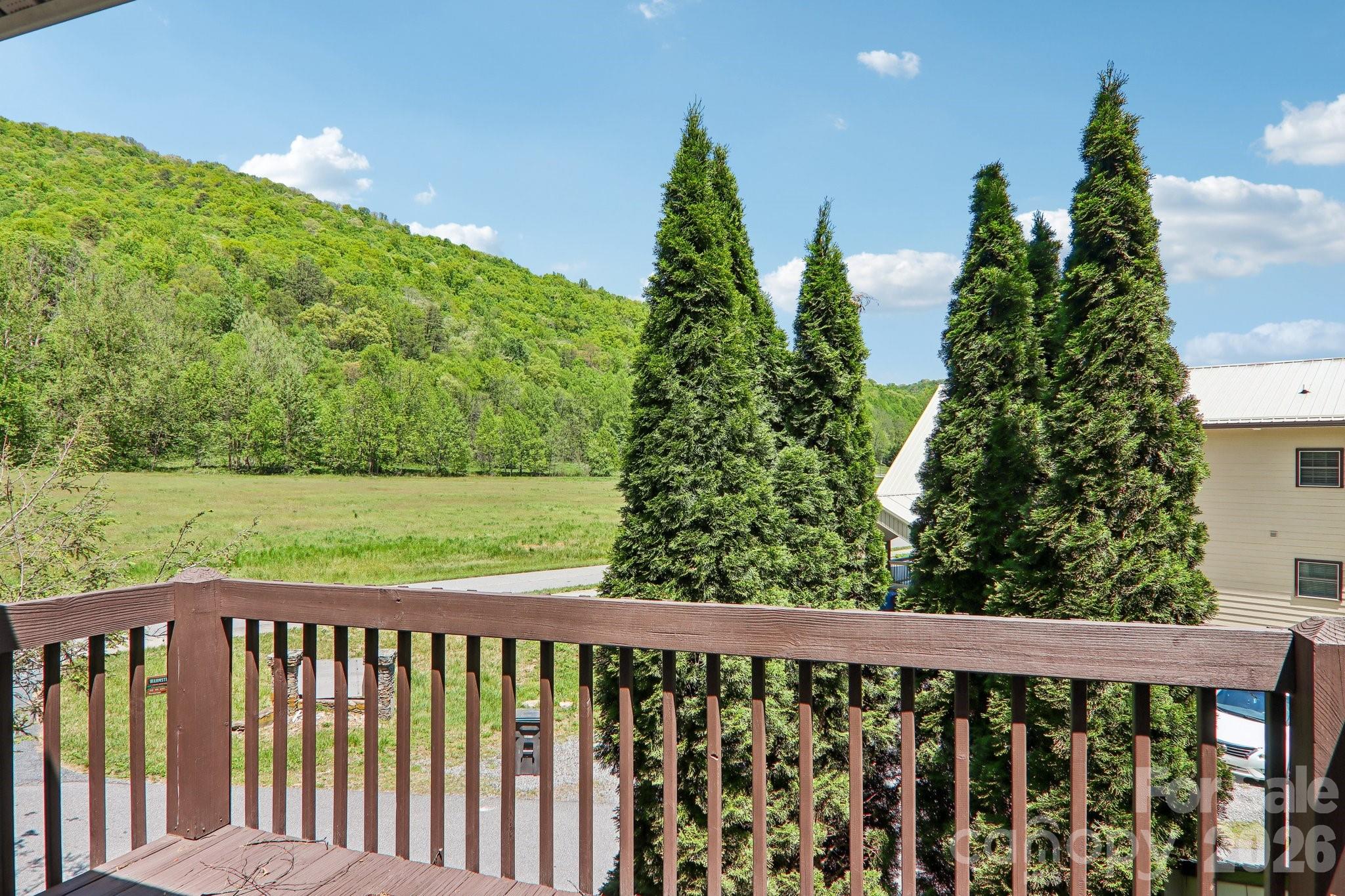 12 Indian Trace Road Property Photo 23