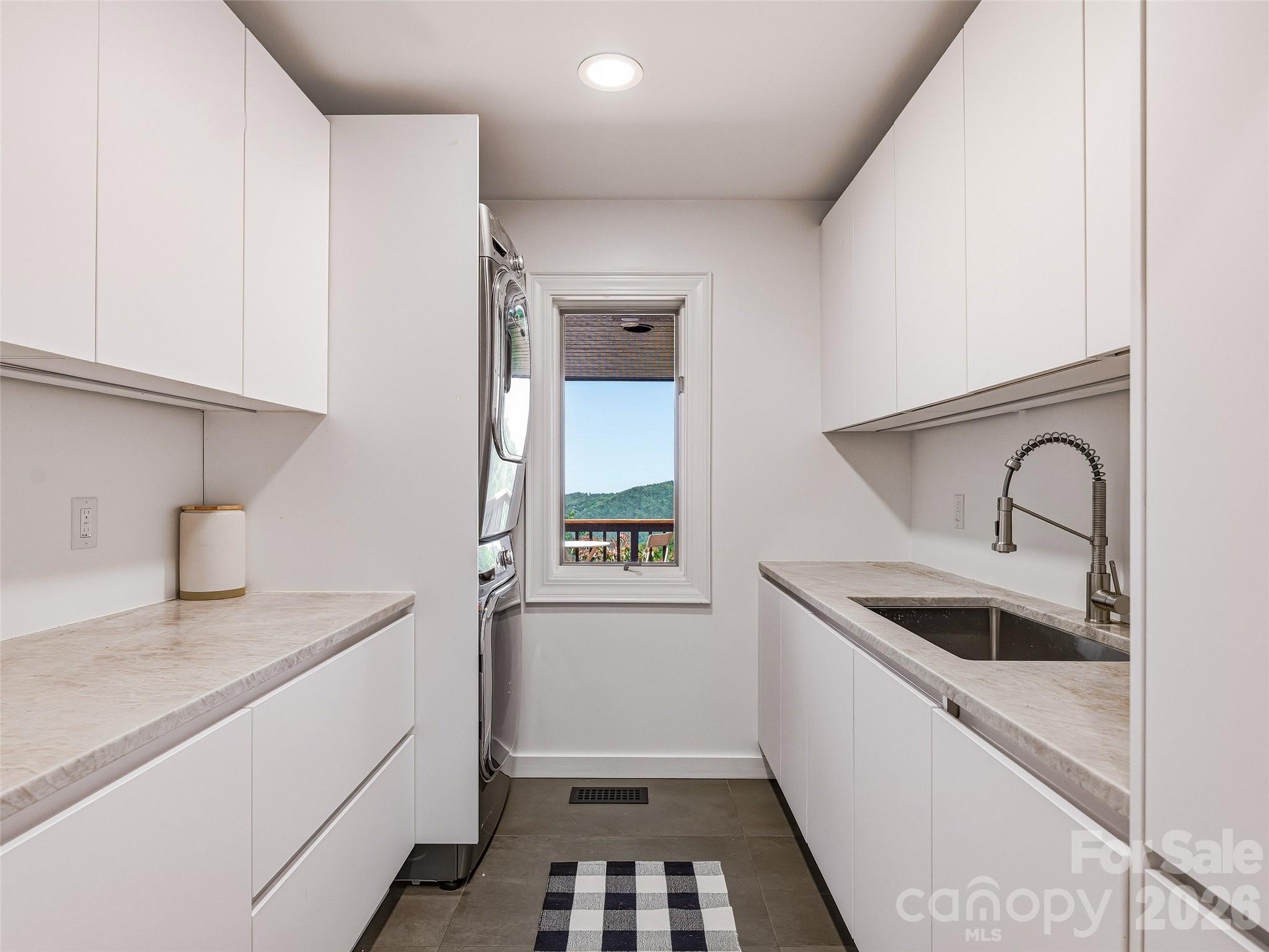 100 Big Spring Drive Property Photo 34