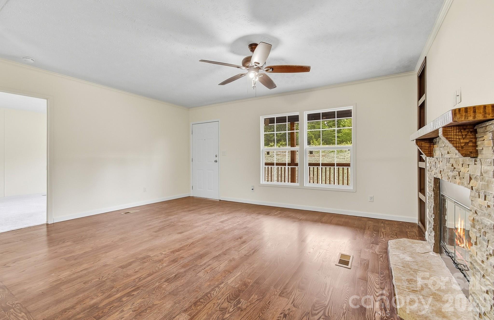 111 Buck Ridge Drive Property Photo 17