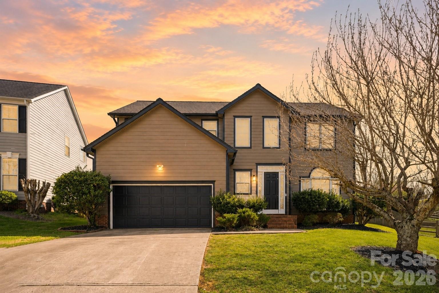 4704 Lone Tree Court Property Photo 2