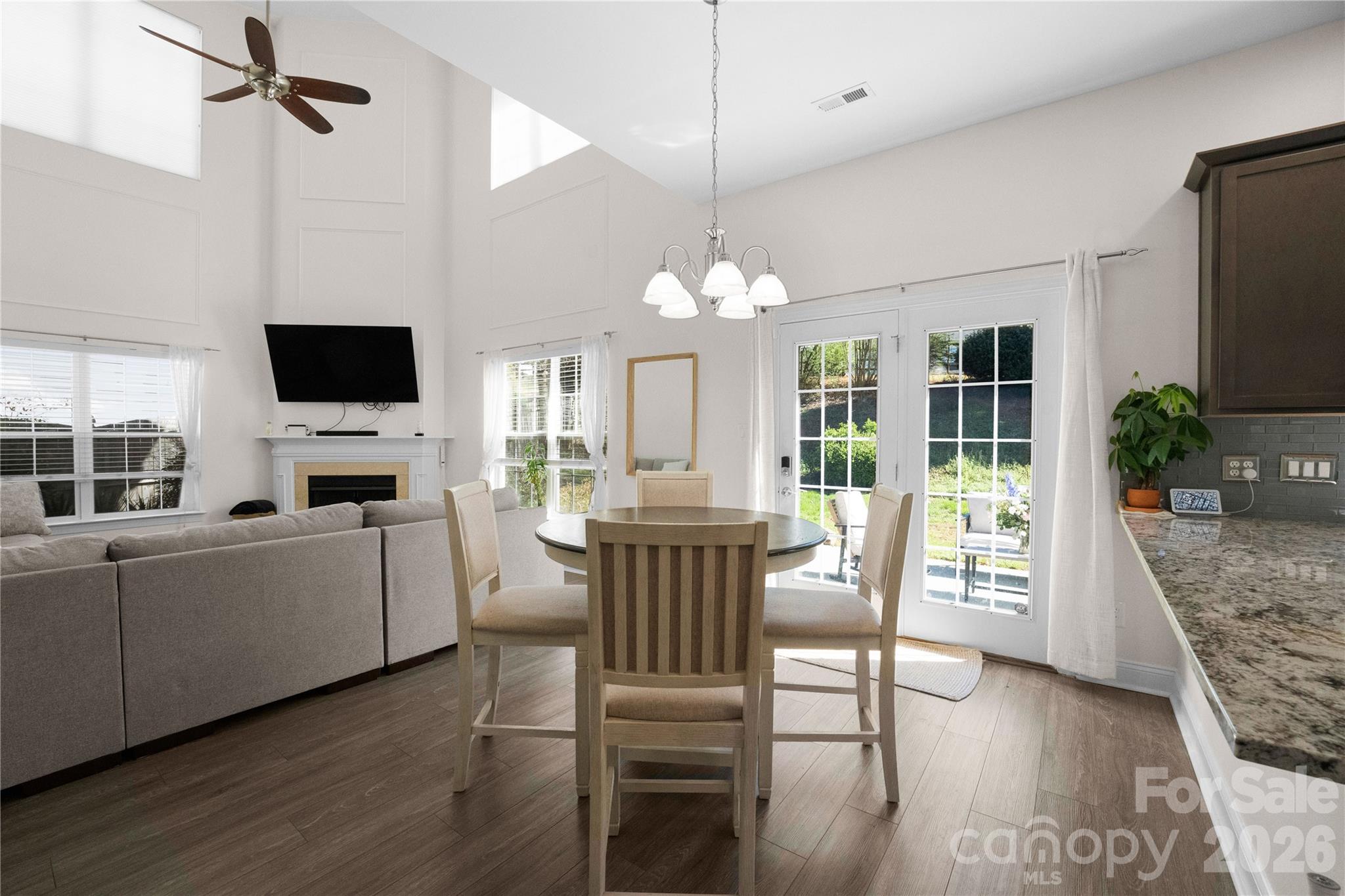 4704 Lone Tree Court Property Photo 17