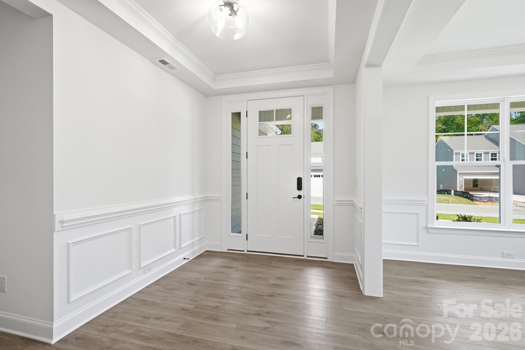 5068 Mclaughlin Loop Property Photo 5