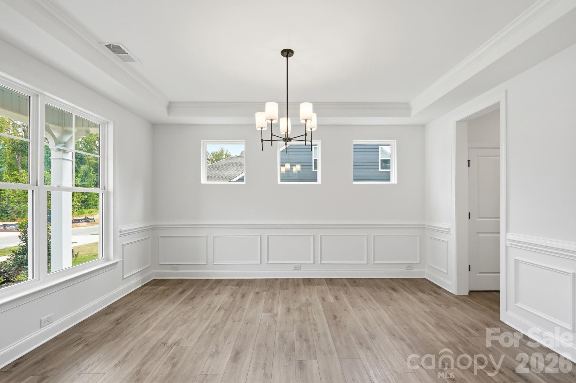 5068 Mclaughlin Loop Property Photo 6