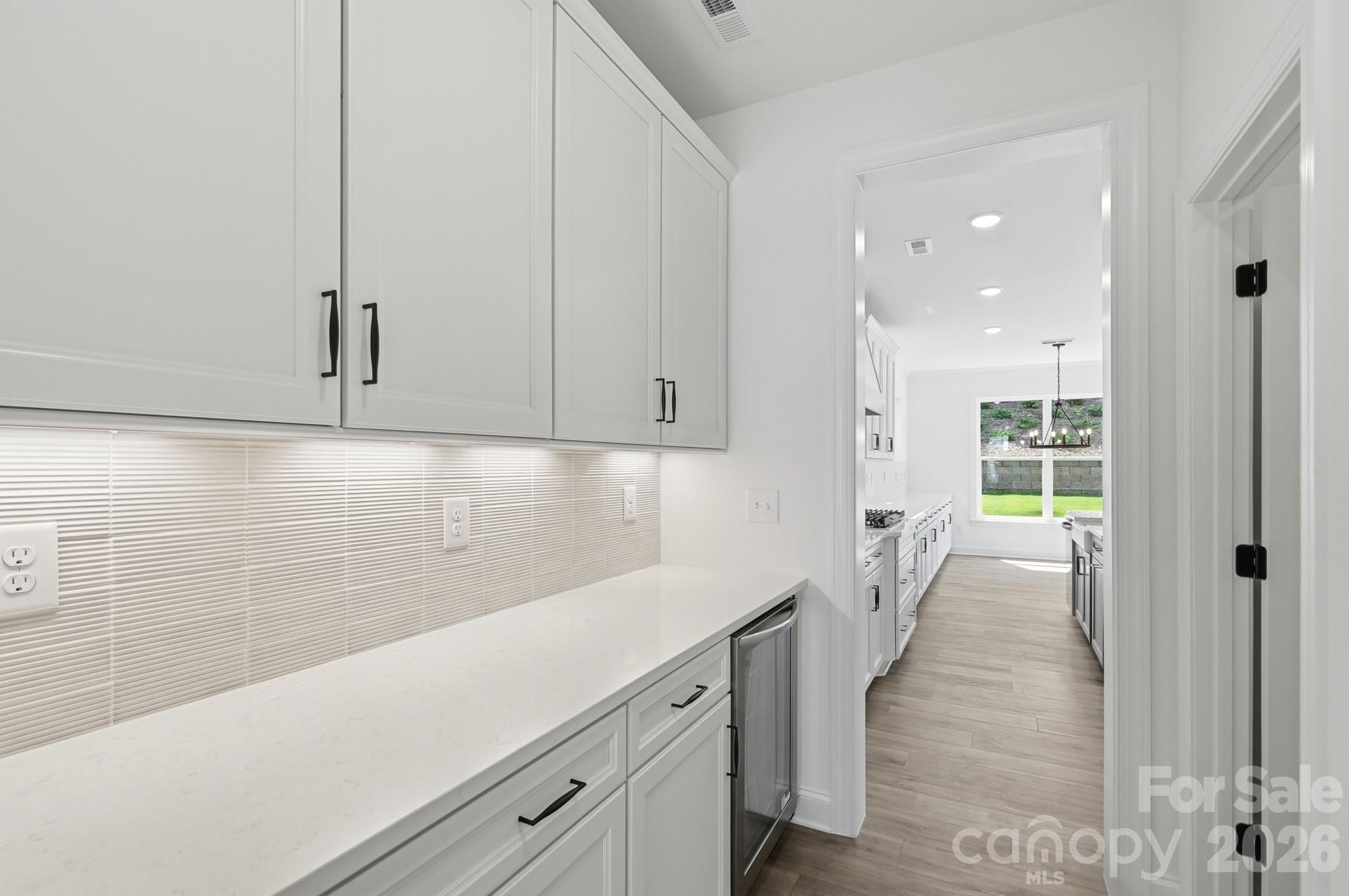 5068 Mclaughlin Loop Property Photo 7