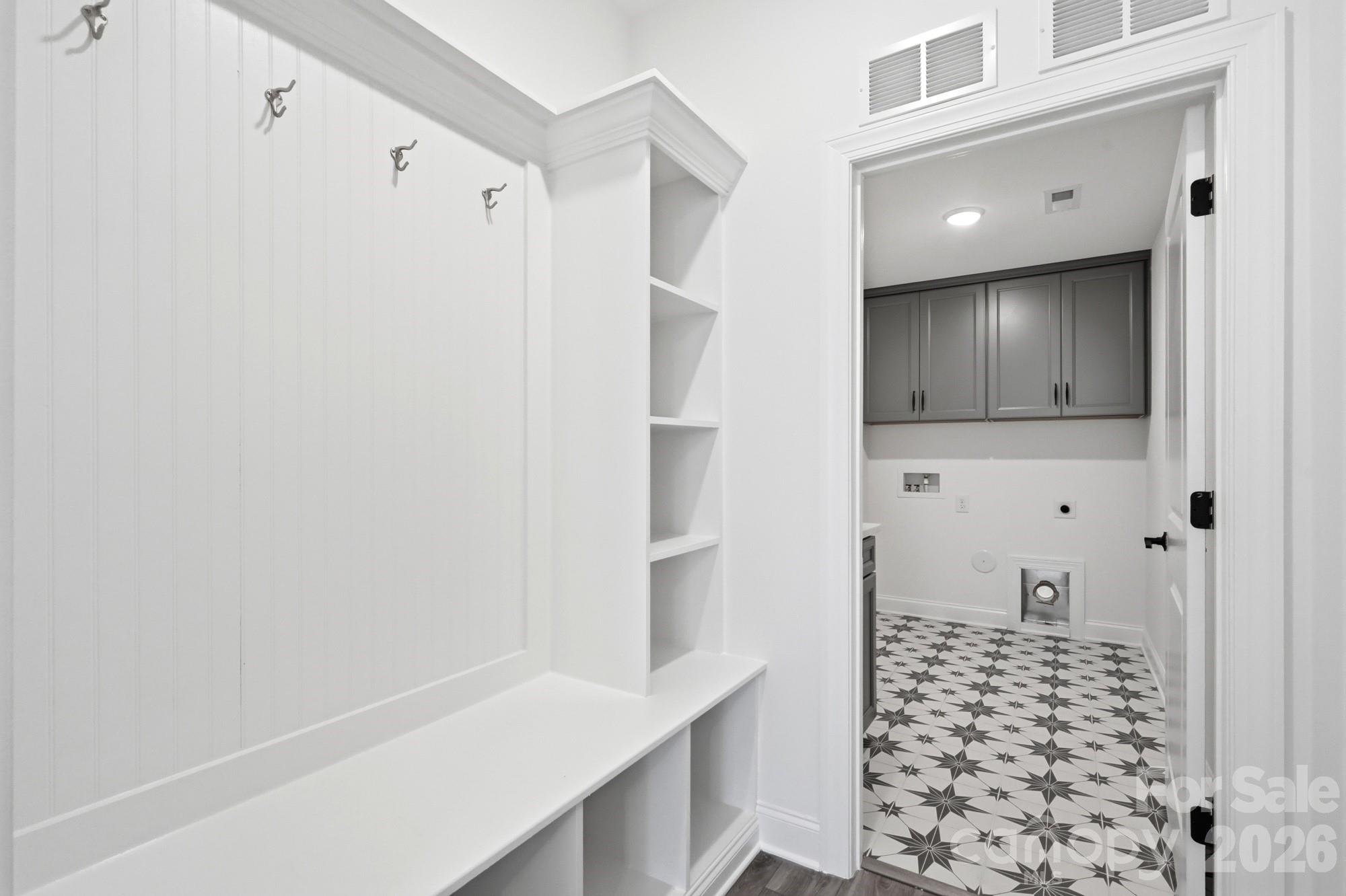 5068 Mclaughlin Loop Property Photo 27