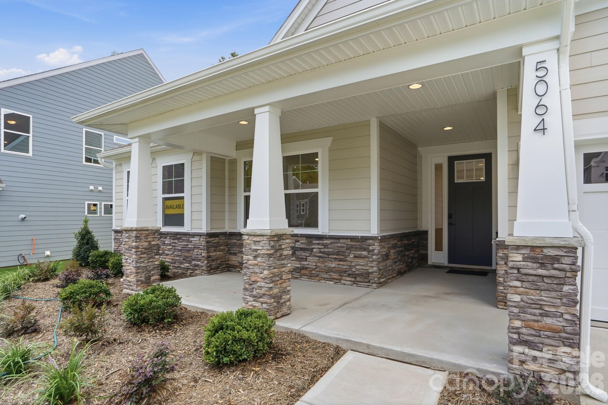 5064 Mclaughlin Loop Property Photo 4