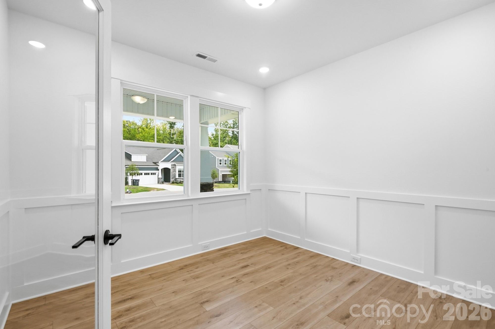 5064 Mclaughlin Loop Property Photo 7
