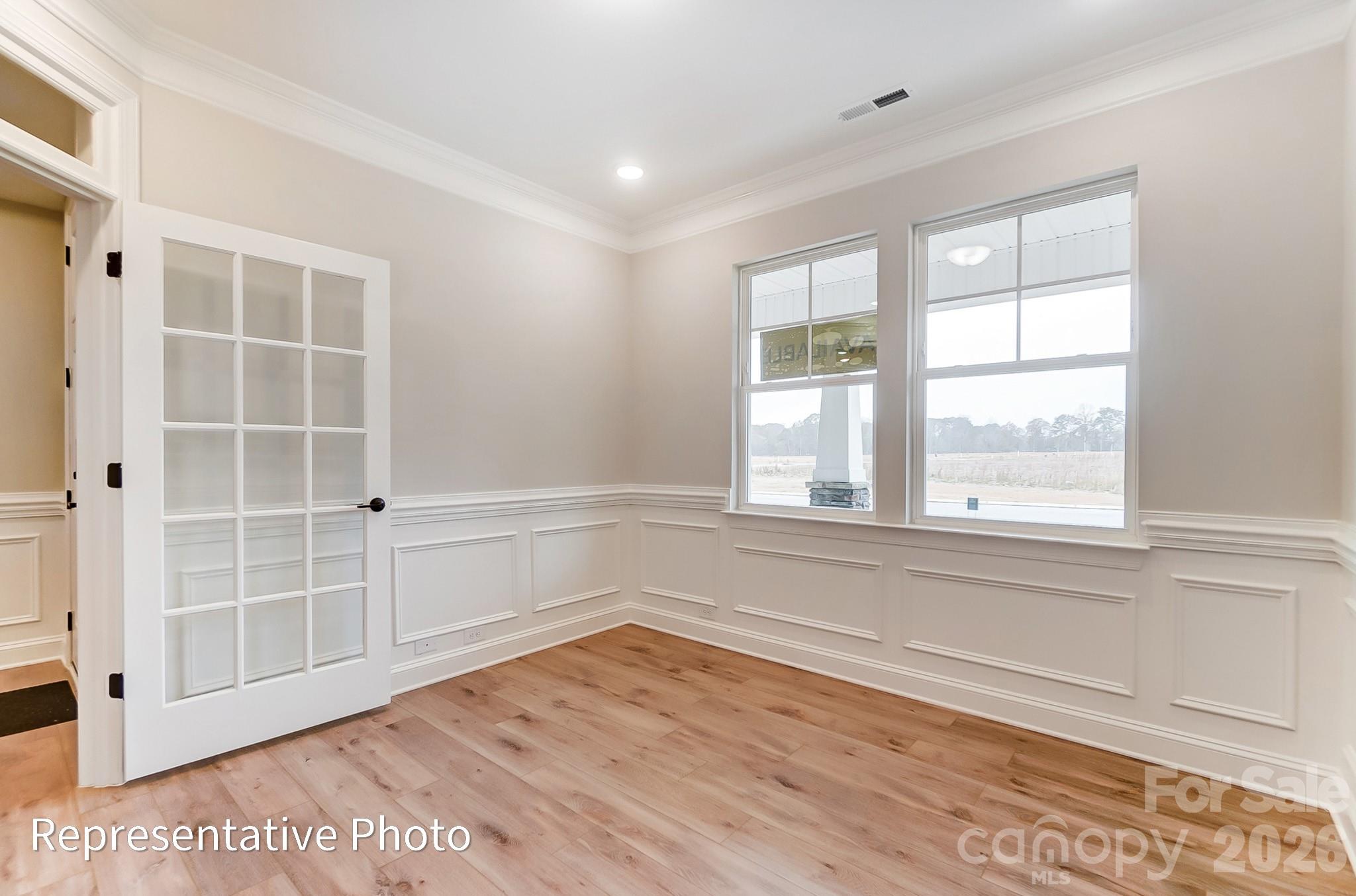 5064 Mclaughlin Loop Property Photo 9