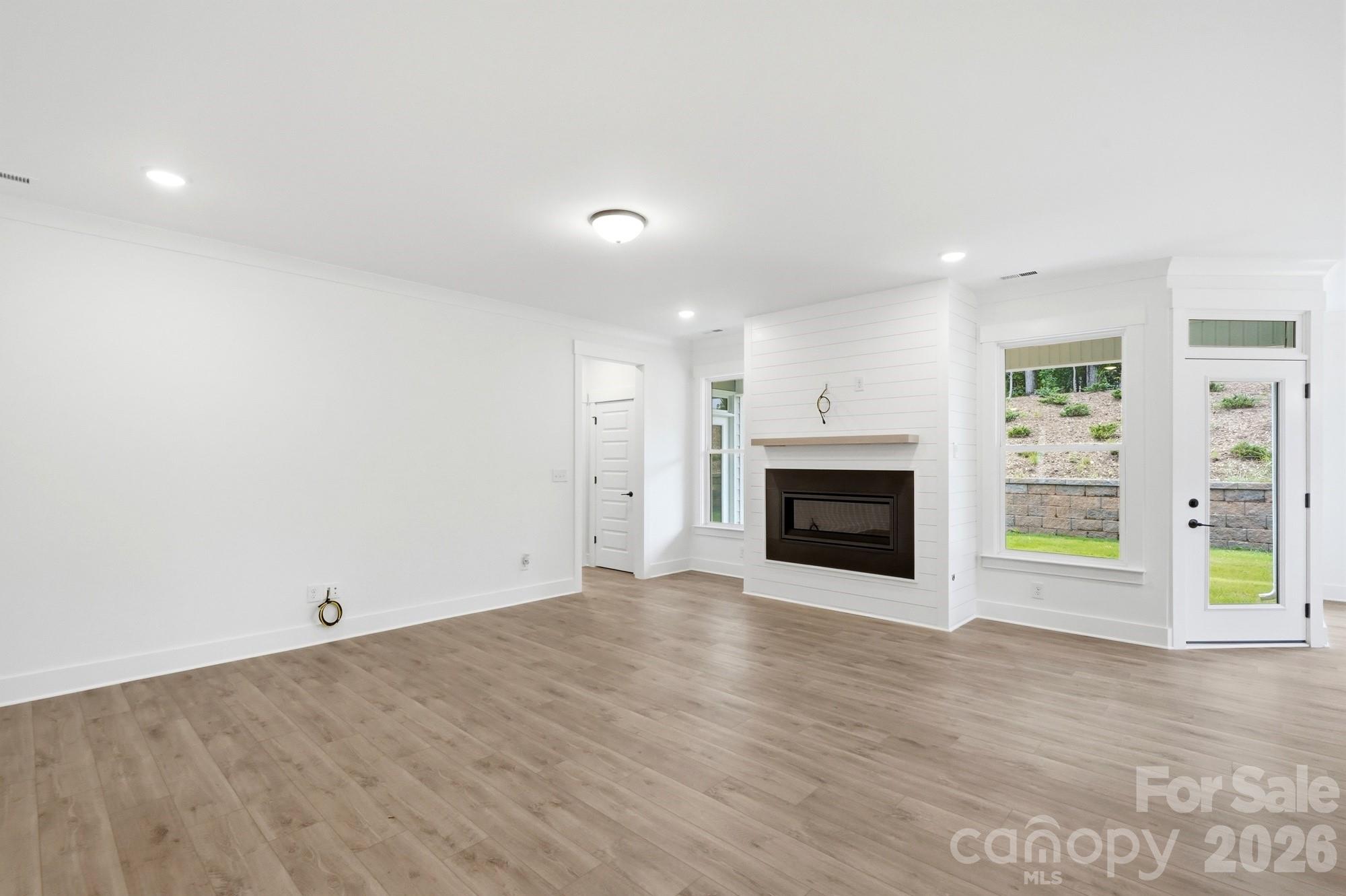 5064 Mclaughlin Loop Property Photo 10