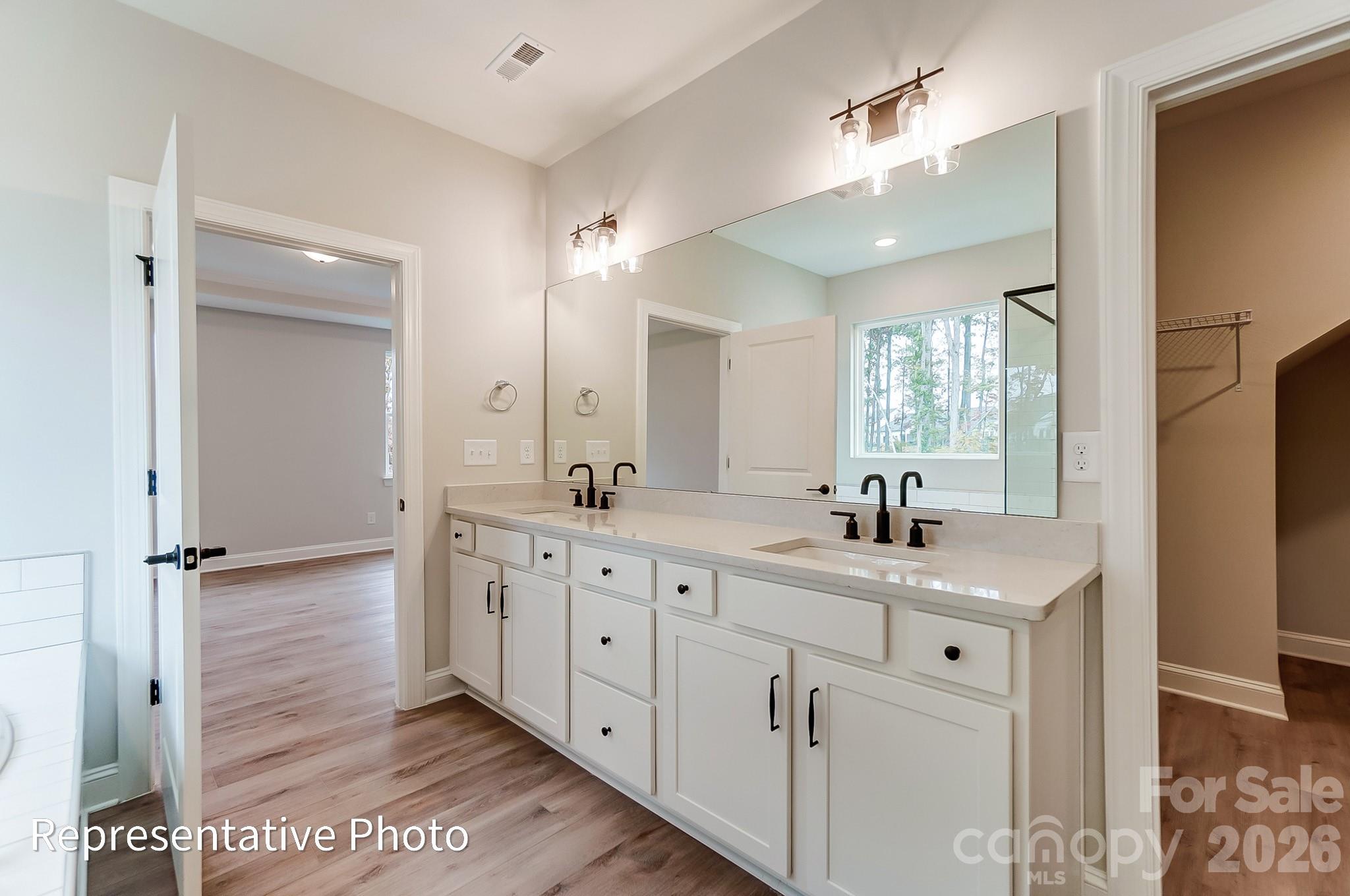 5064 Mclaughlin Loop Property Photo 13